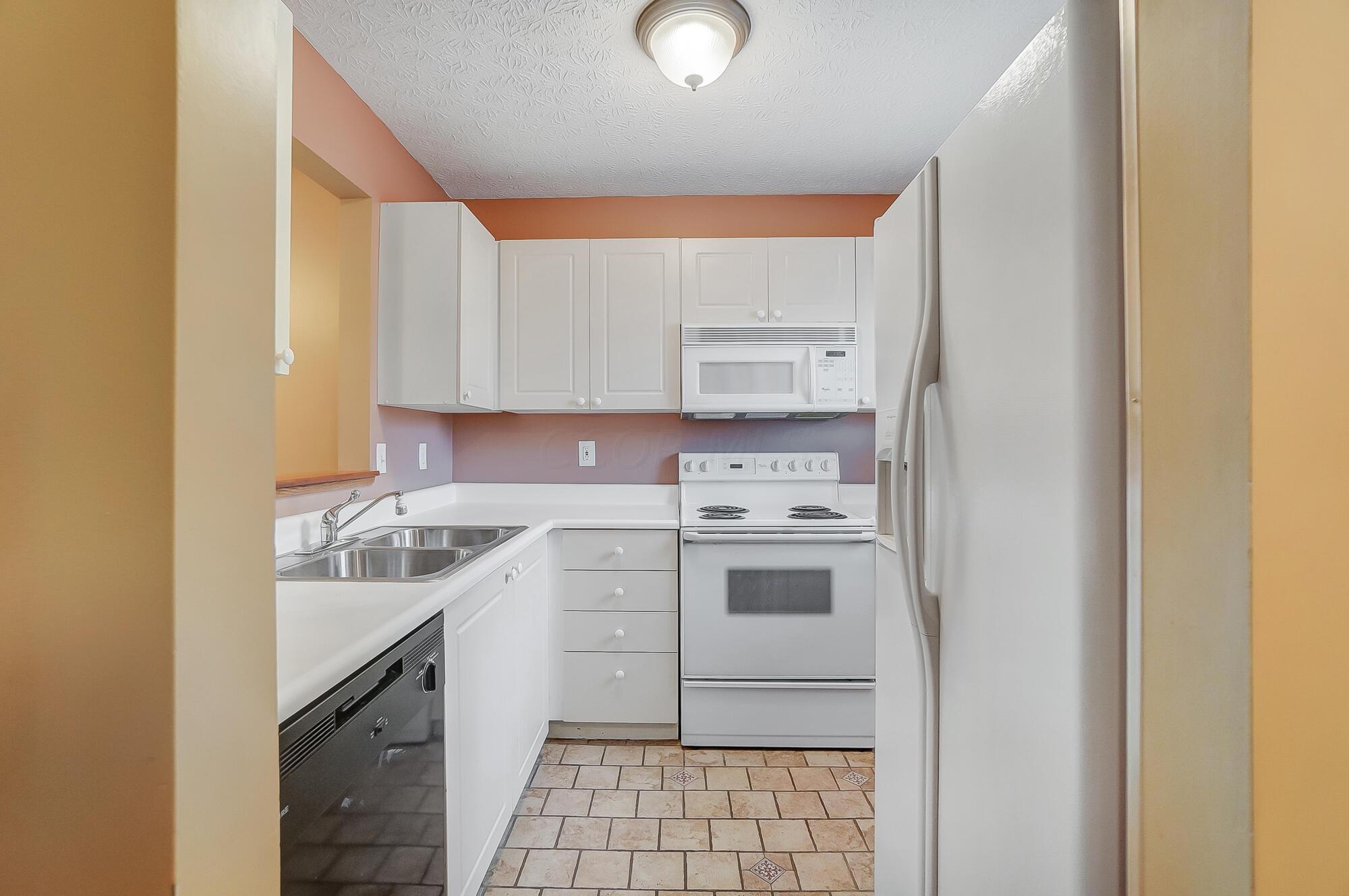 240 Hawkins Lane, 95C