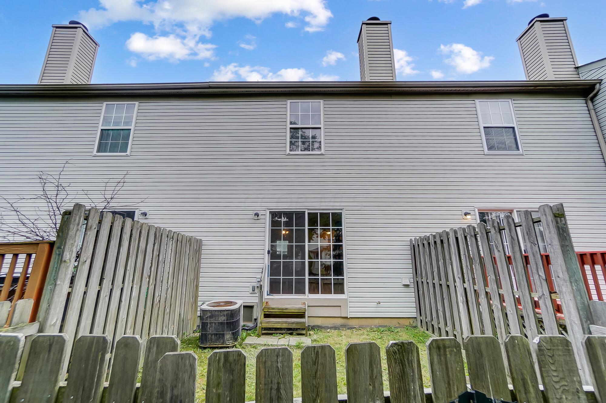 240 Hawkins Lane, 95C