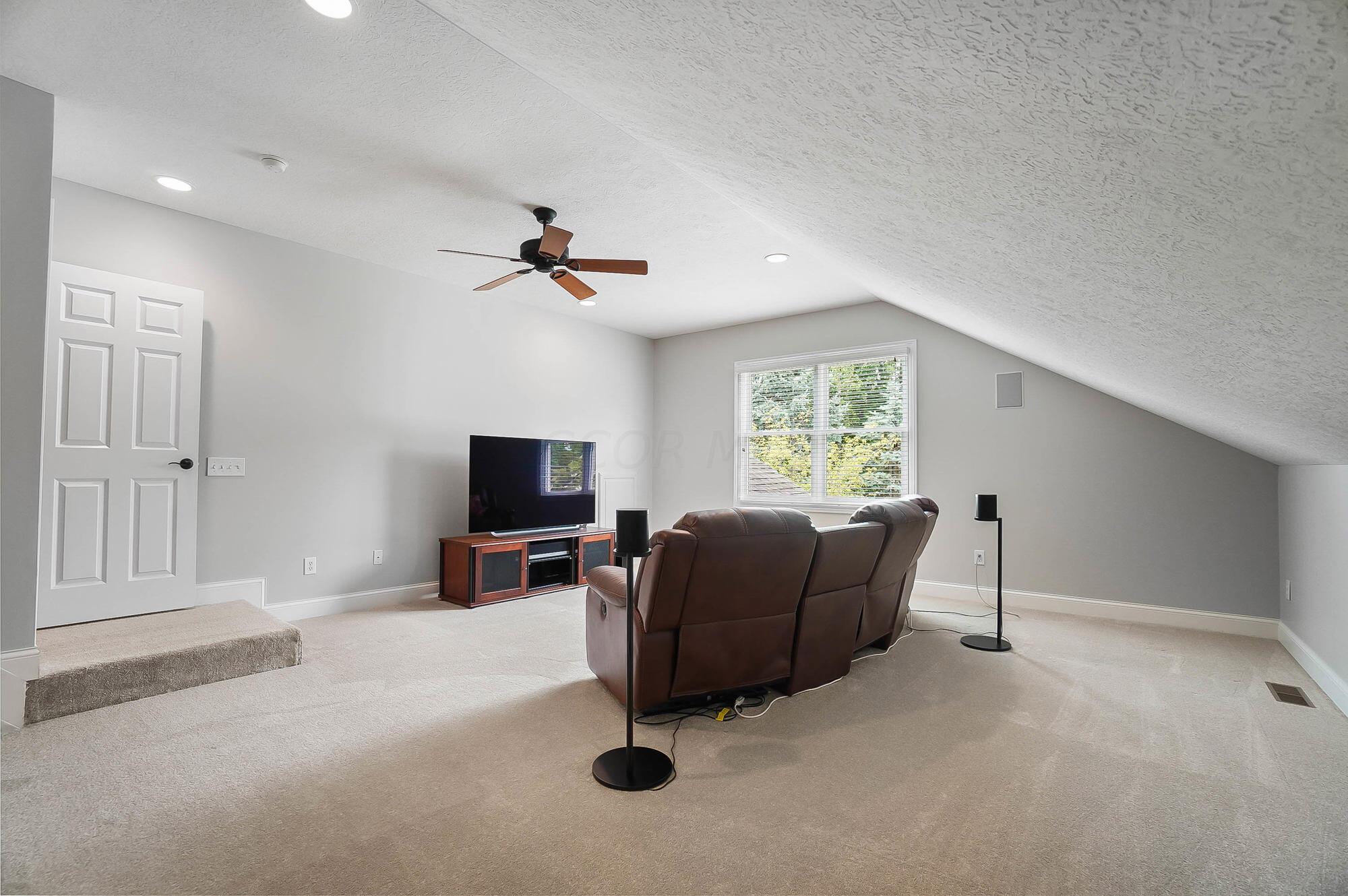 8147 Grafton End