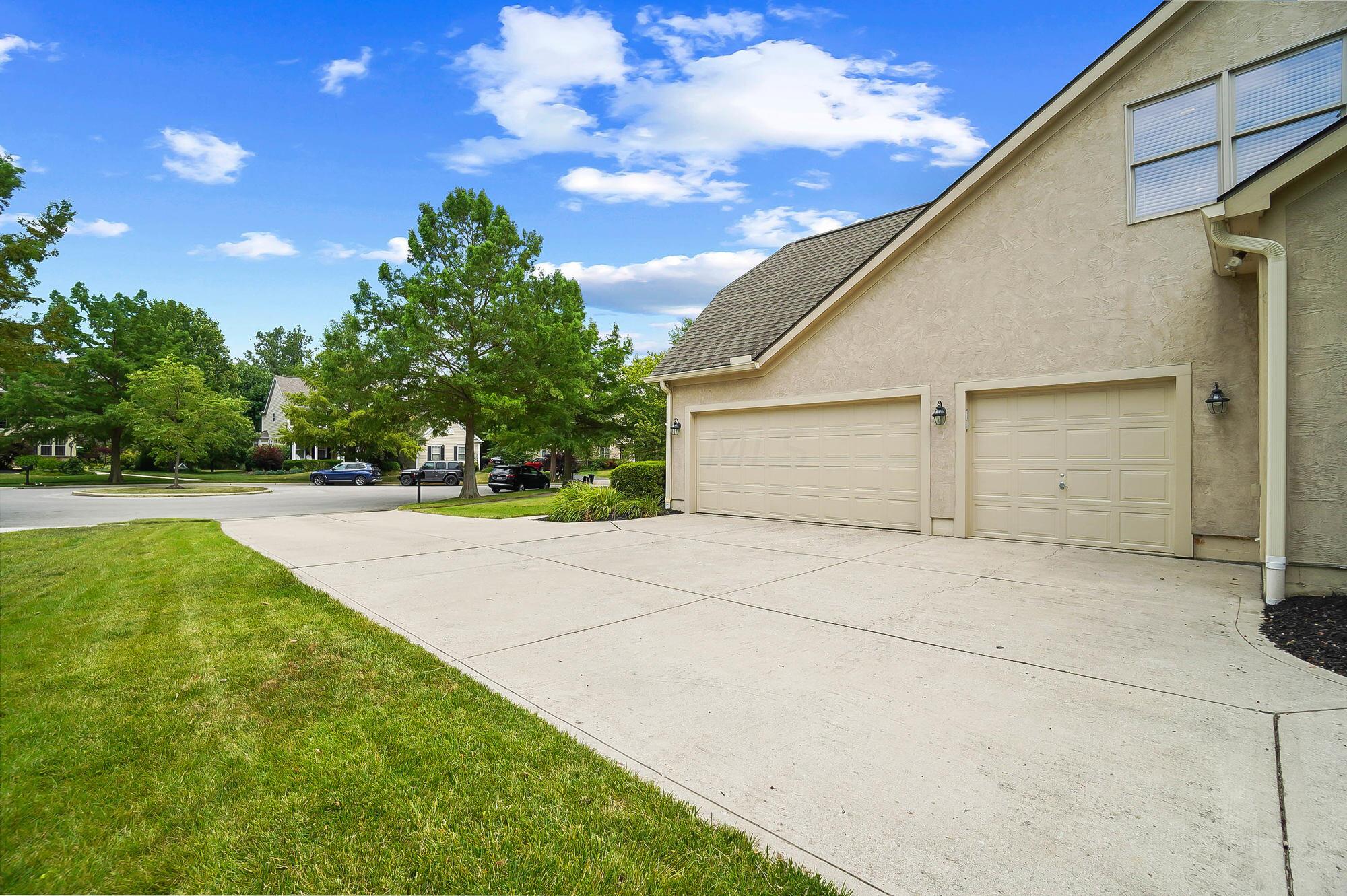 8147 Grafton End