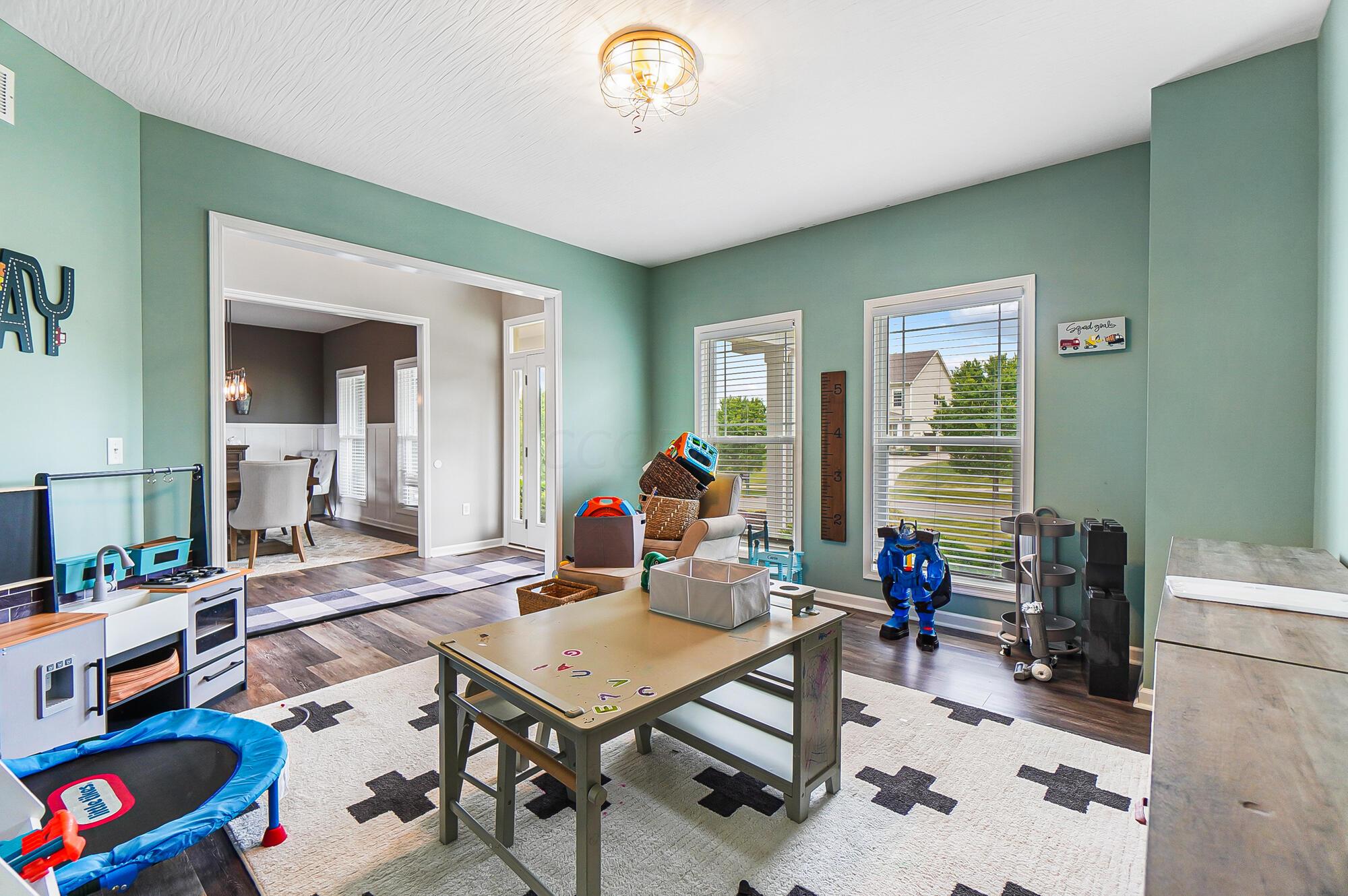 1067 Crayfish Court