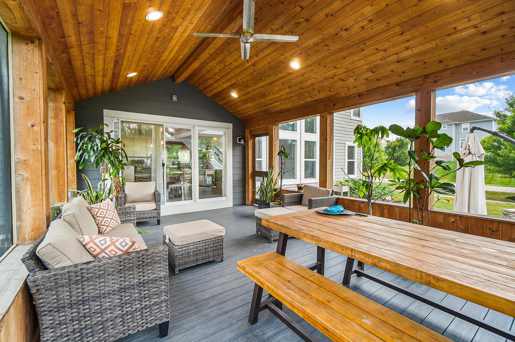 1067 Crayfish Court
