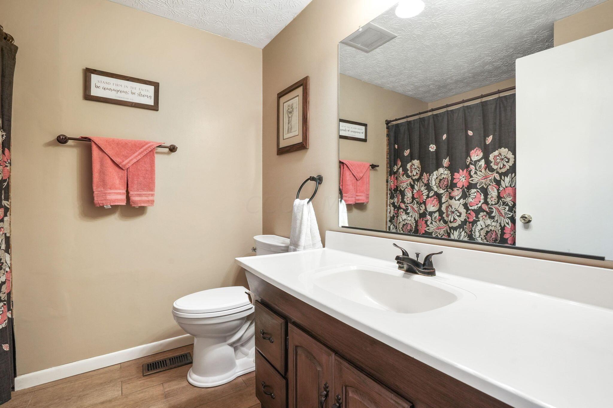 3993 Hendron Court
