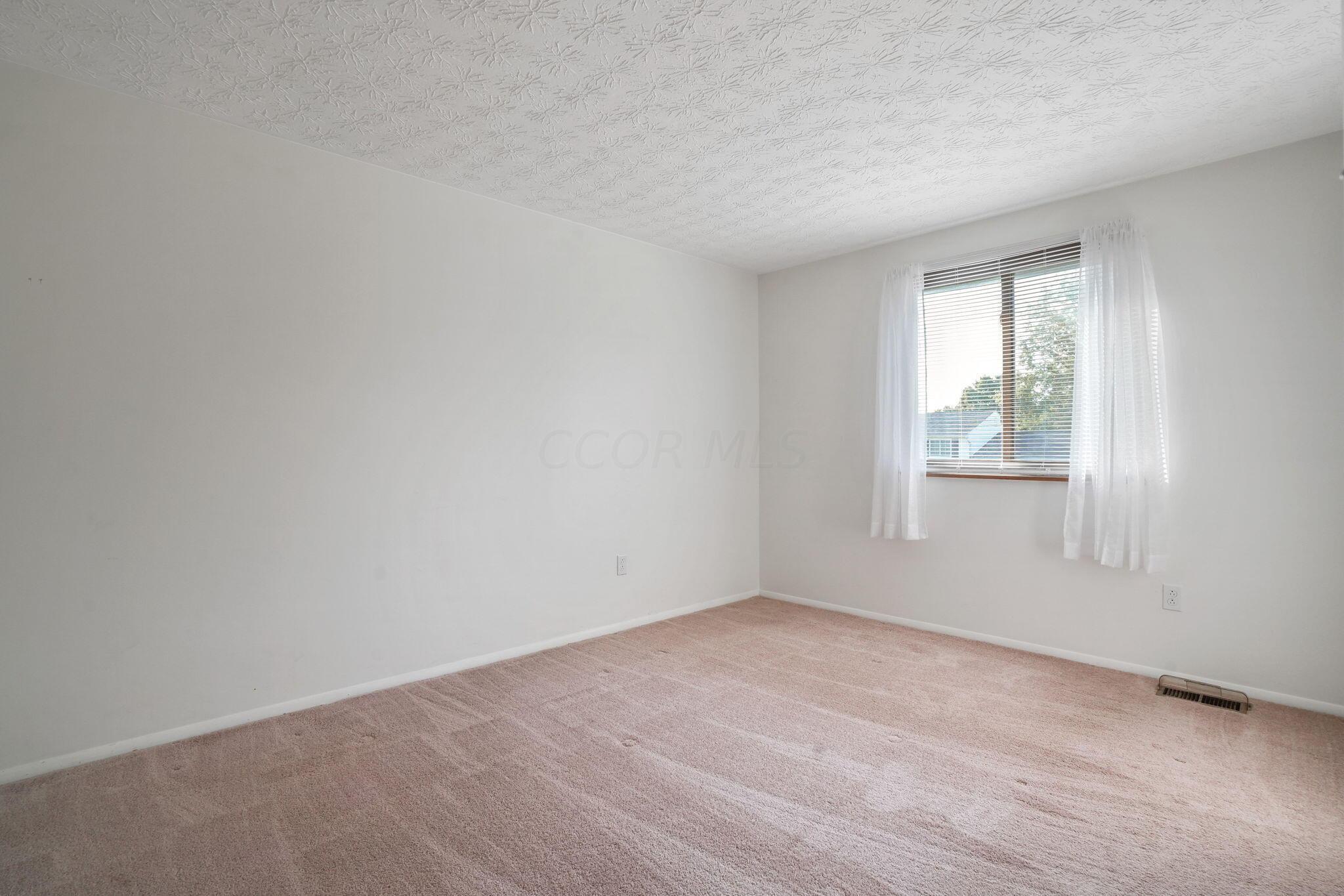3993 Hendron Court
