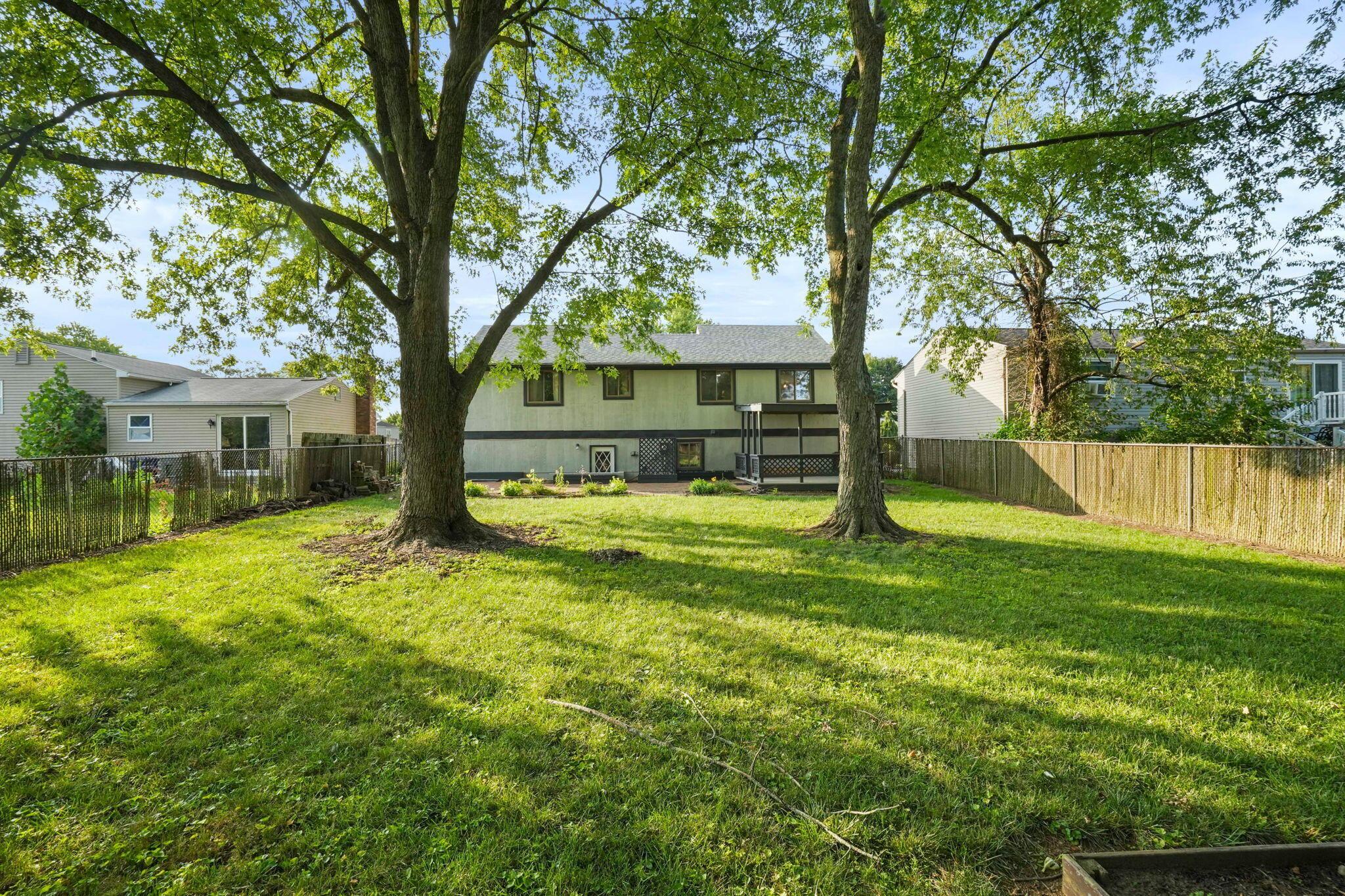 3993 Hendron Court