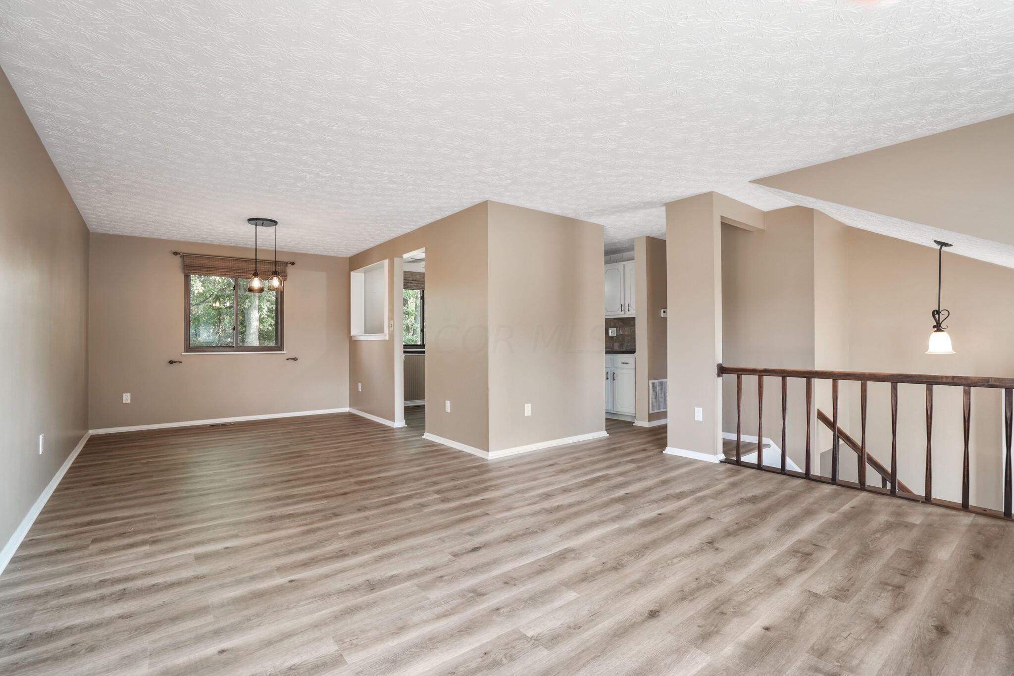 3993 Hendron Court