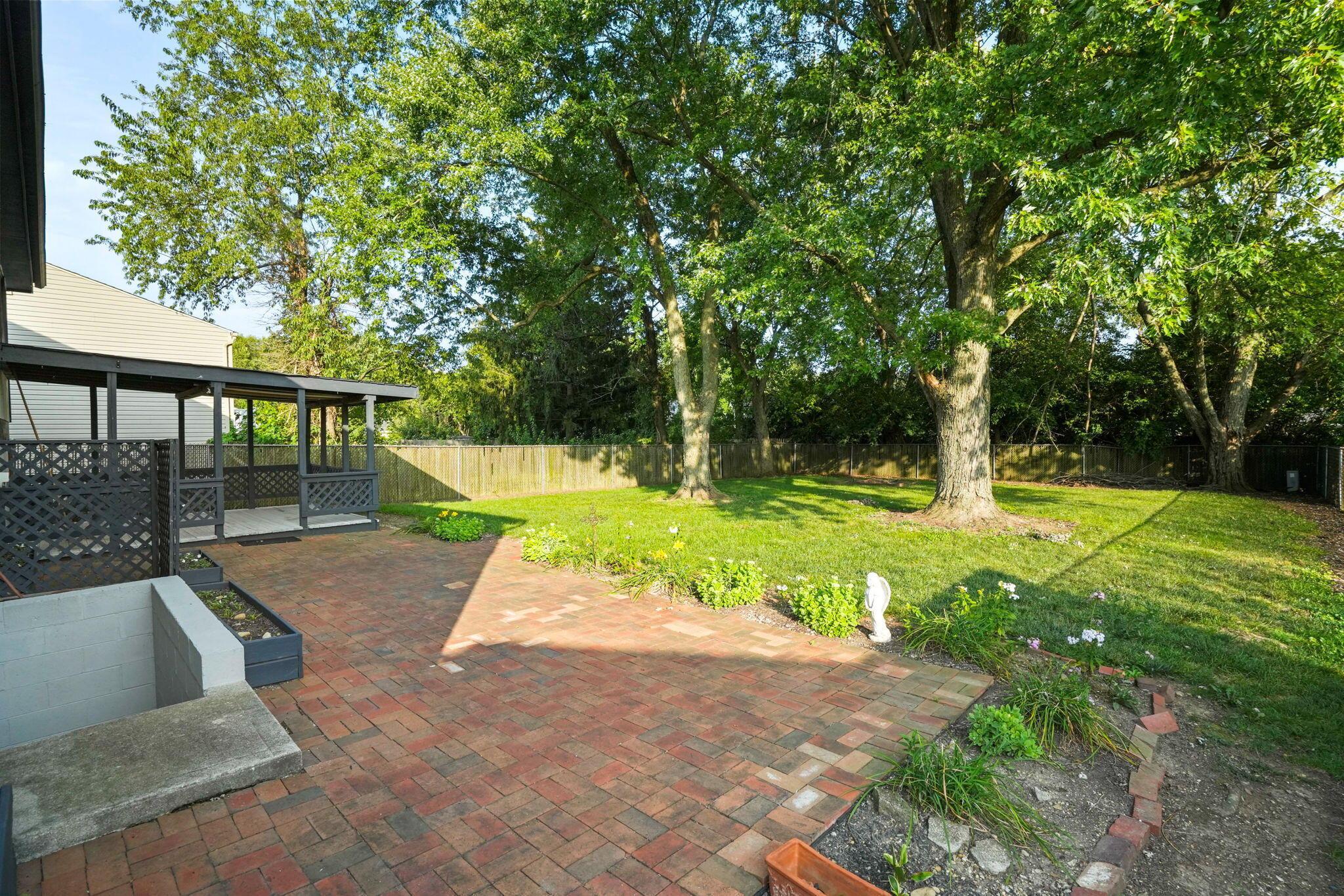 3993 Hendron Court
