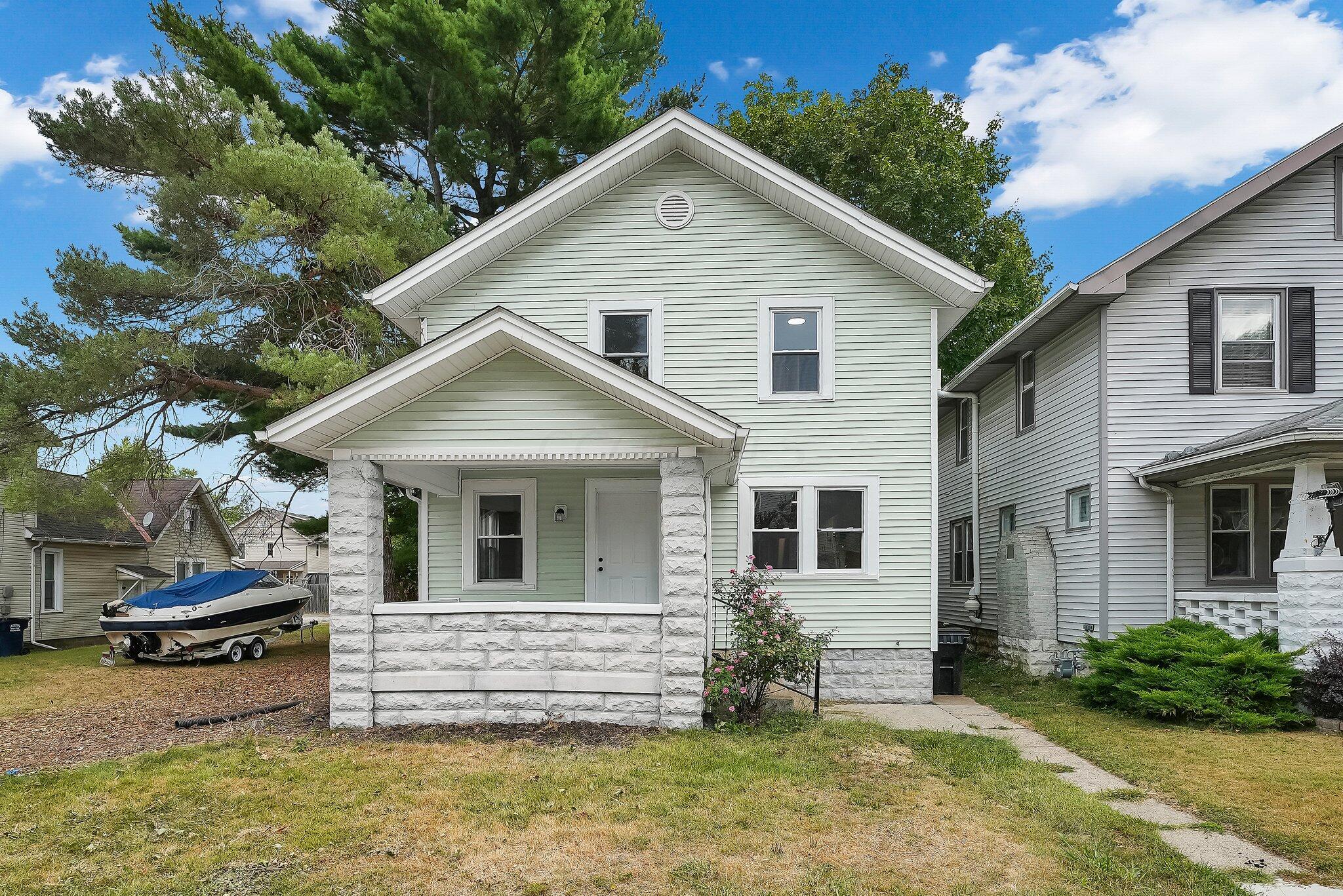 104 Moull Street