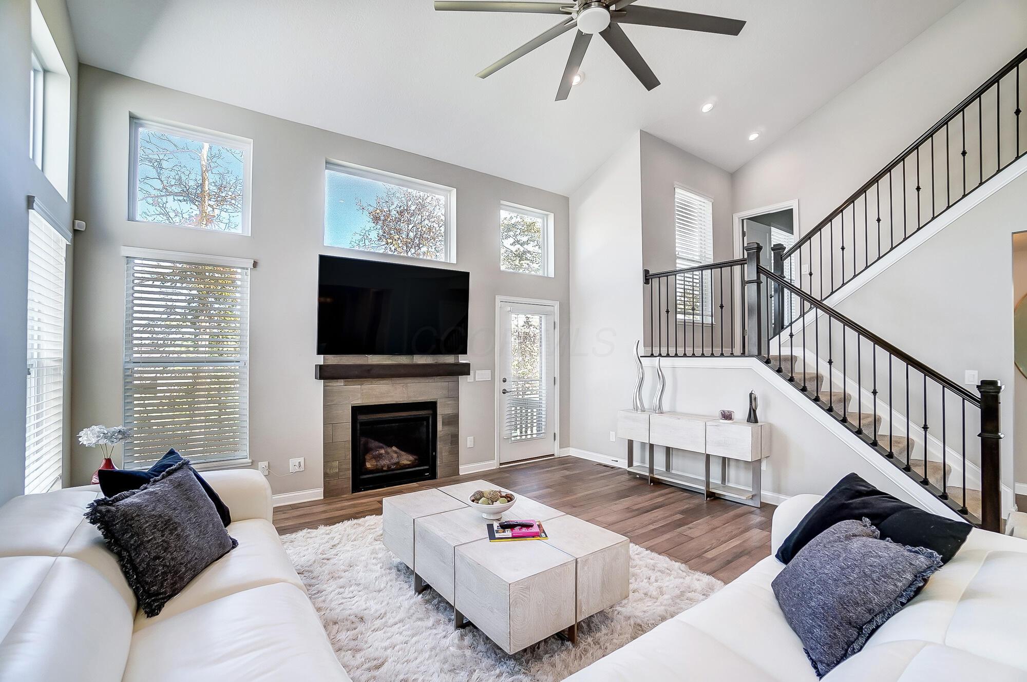 6262 Gilmer Way