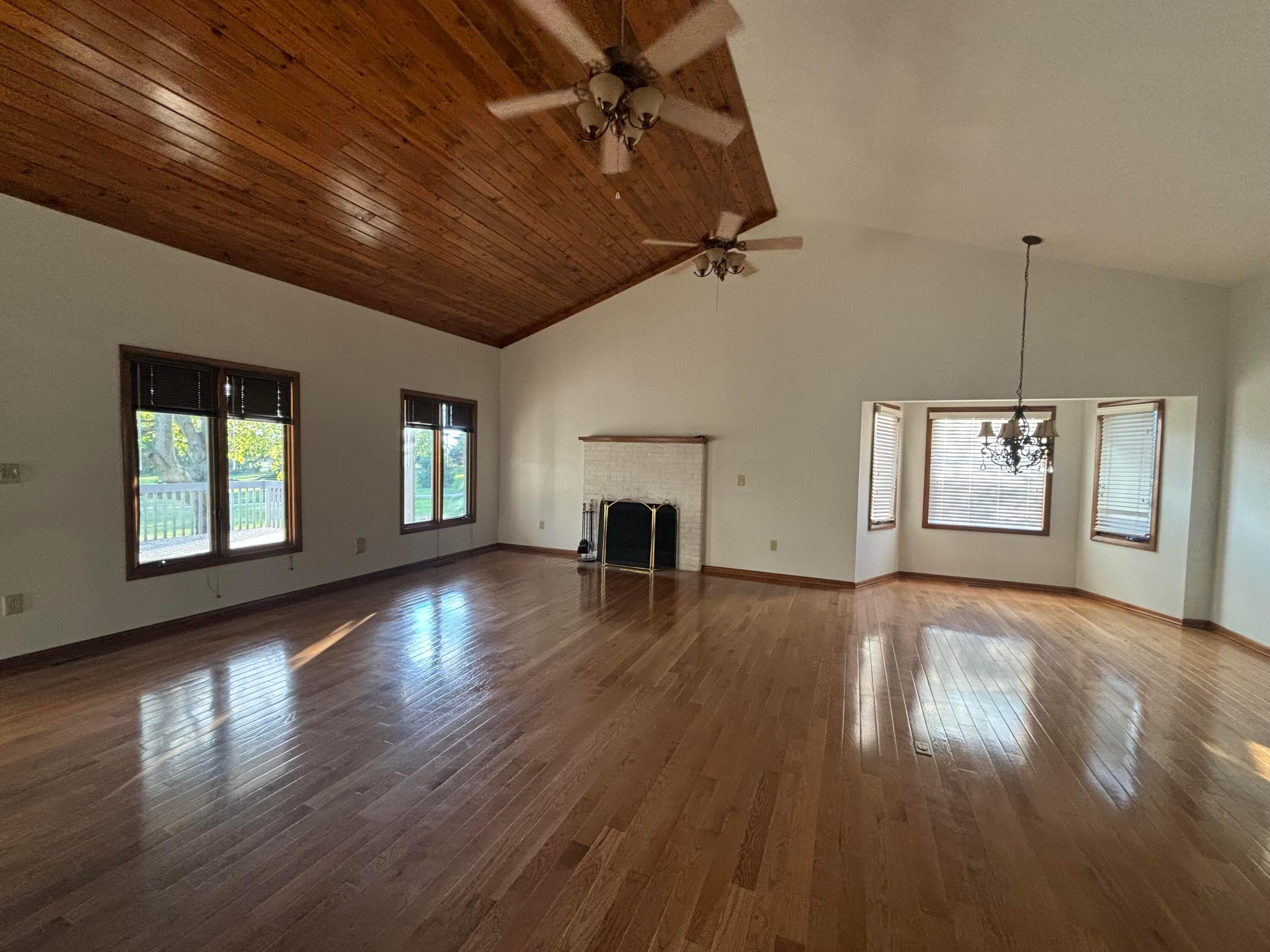6560 Rothbury Court
