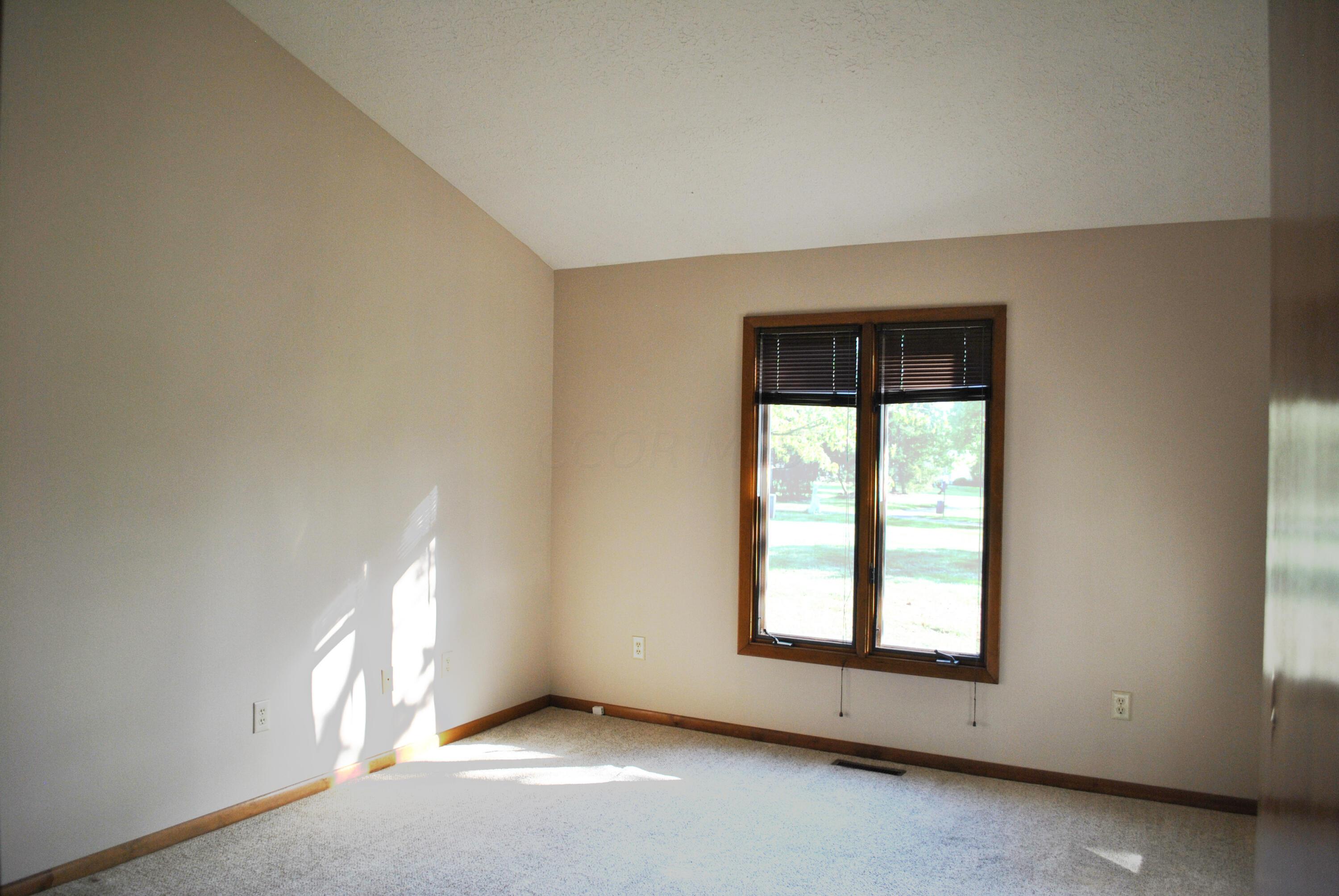 6560 Rothbury Court
