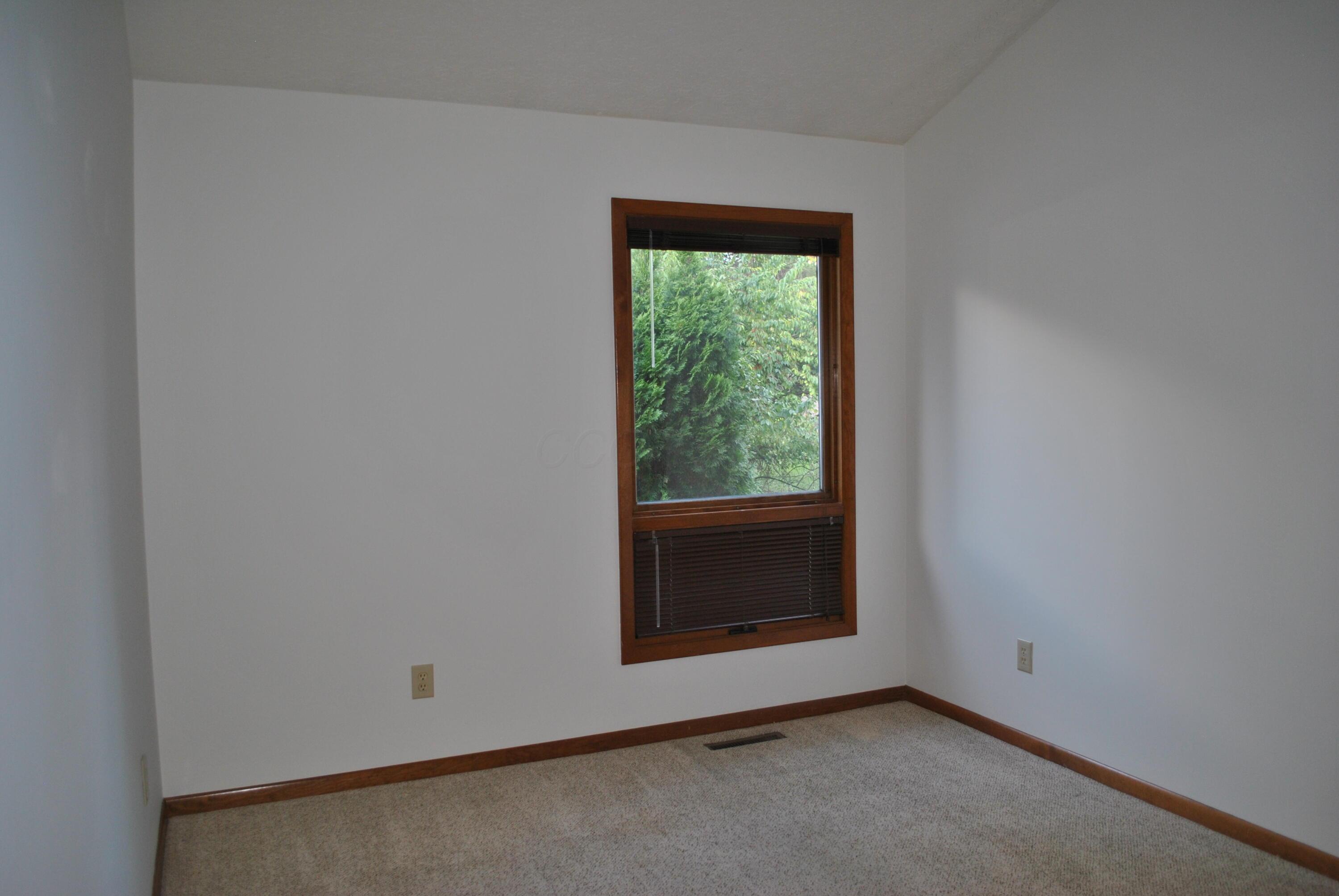 6560 Rothbury Court