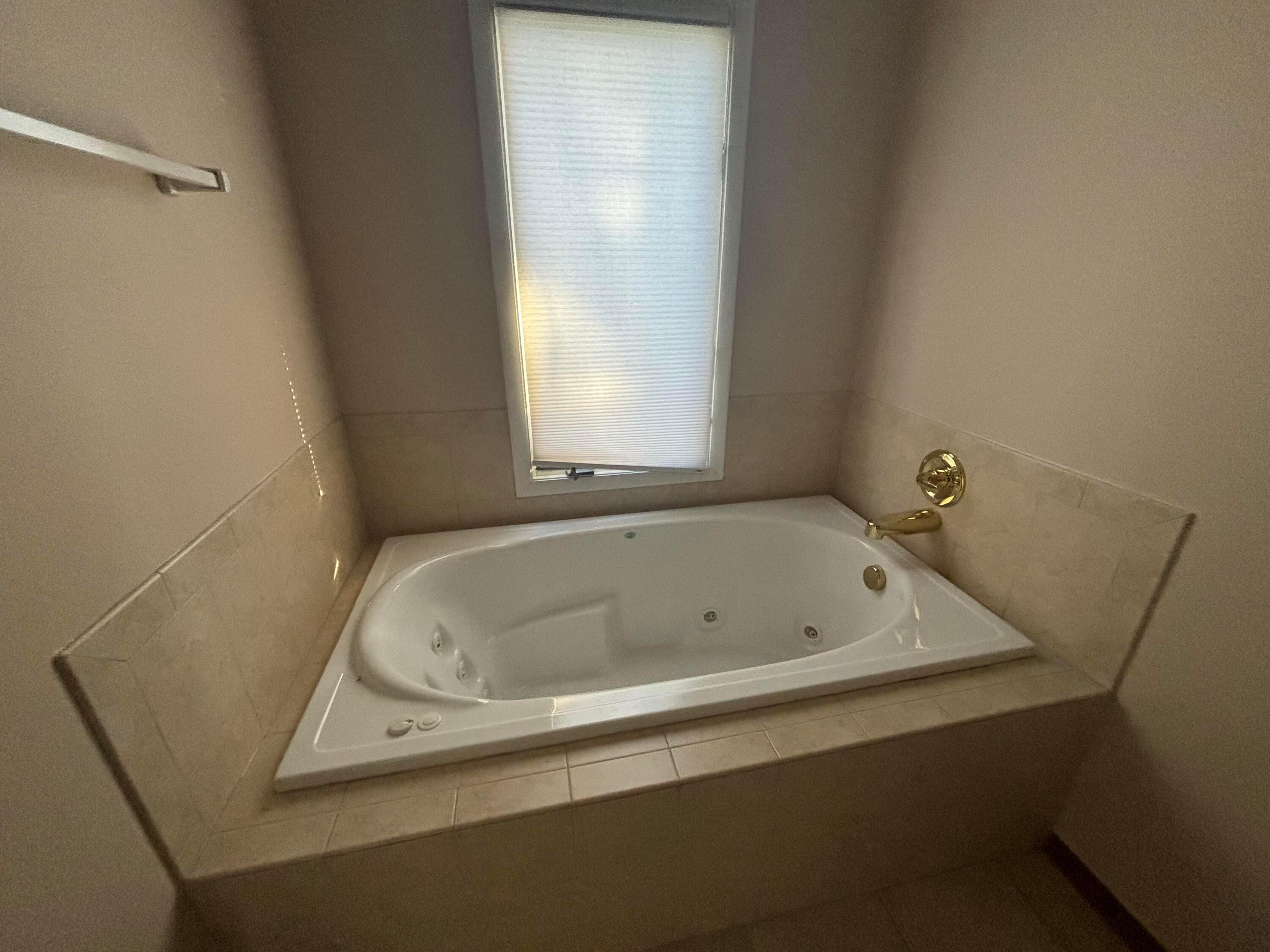 6560 Rothbury Court