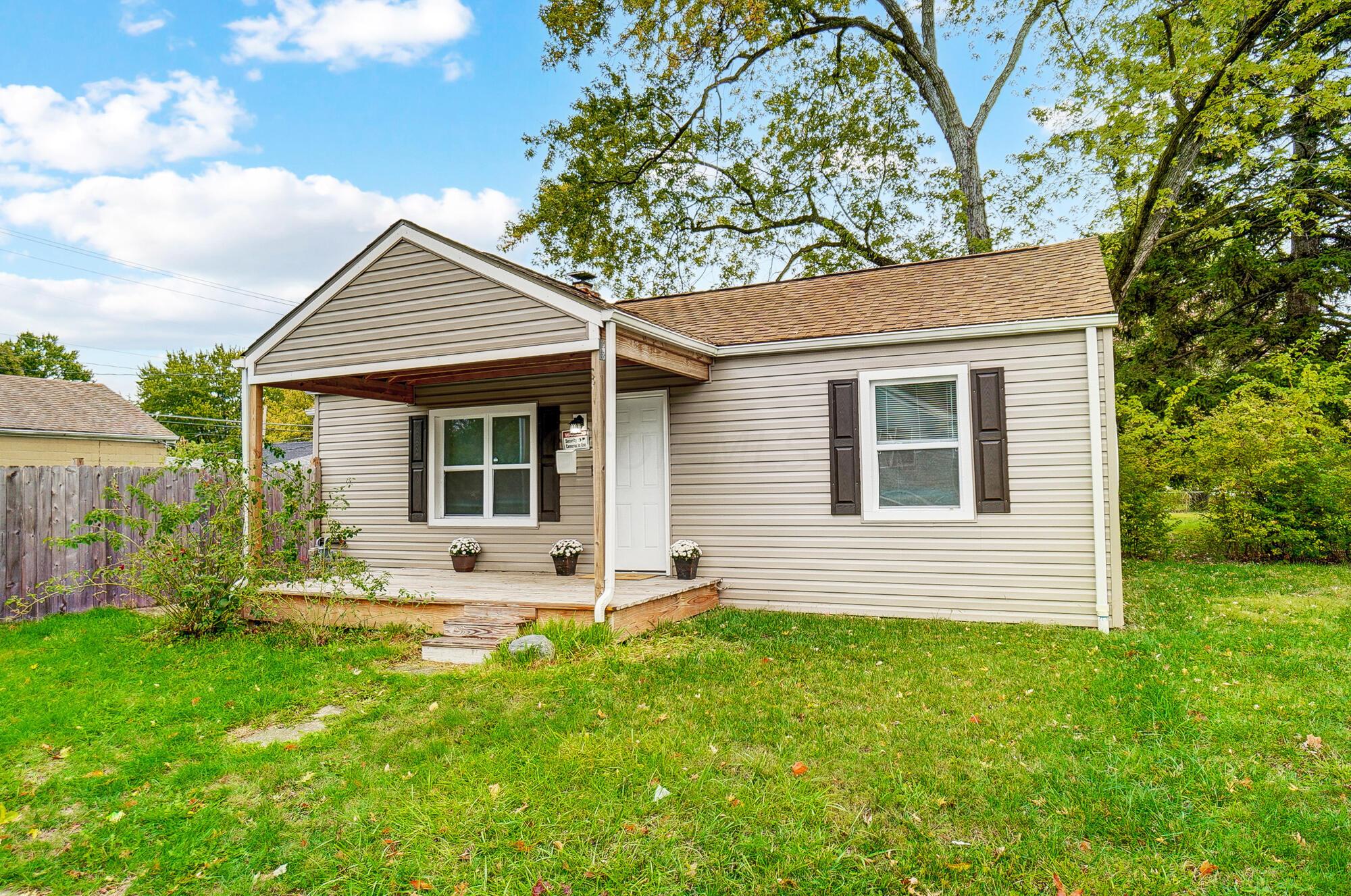 974 E Weber Road