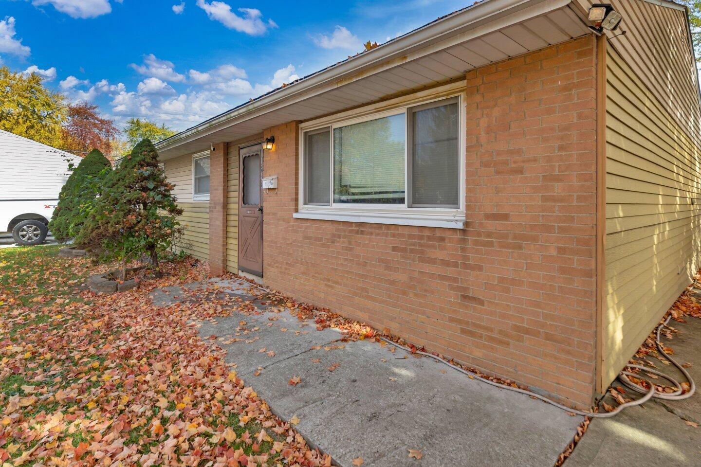 1646 Wilton Drive