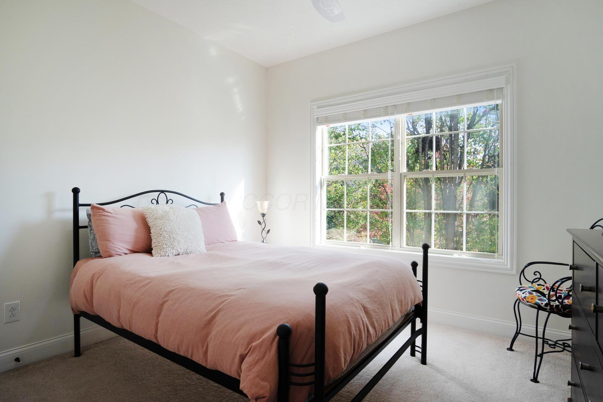 6701 Hobbs Landing Drive E, 16