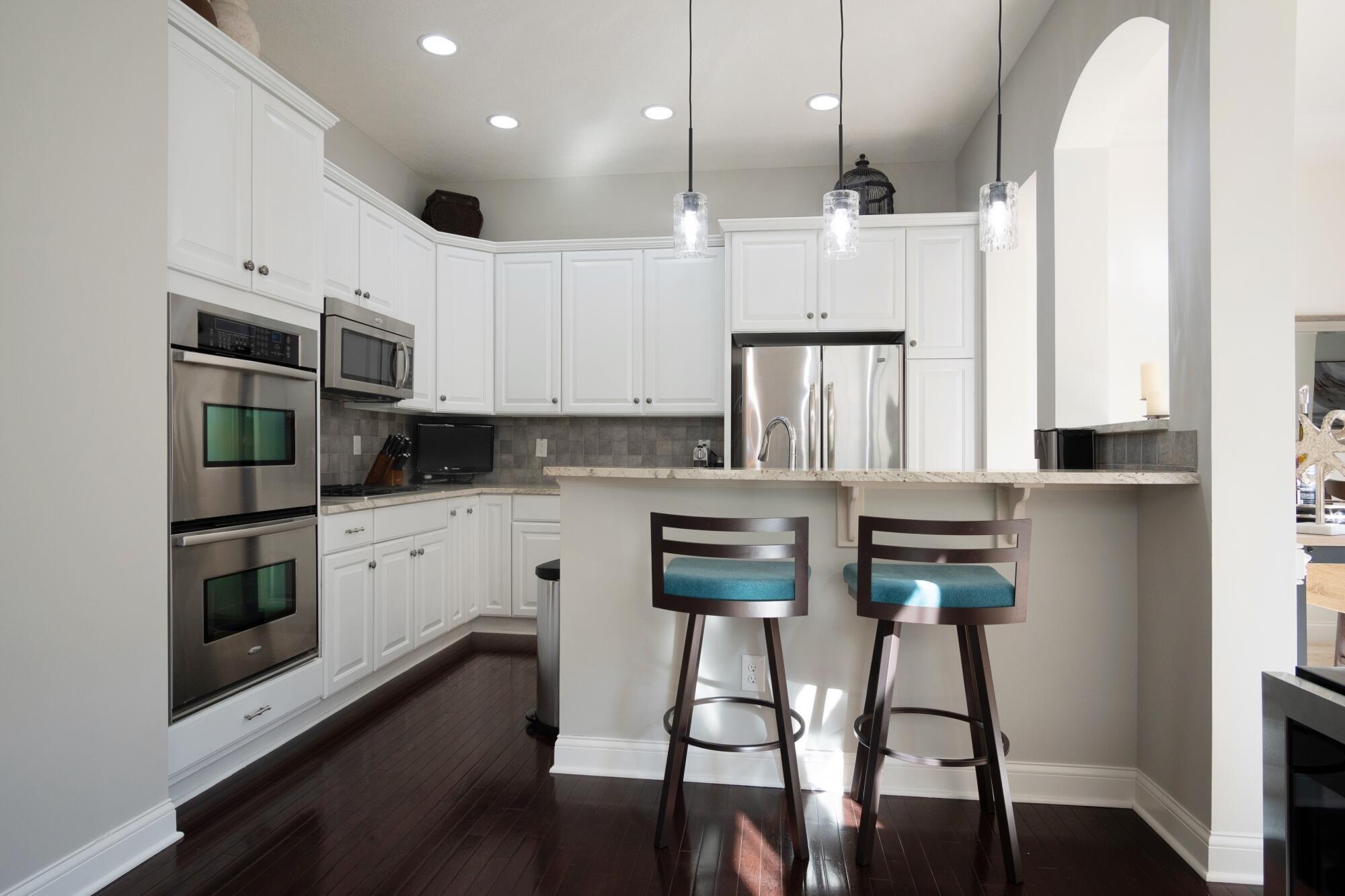 6701 Hobbs Landing Drive E, 16