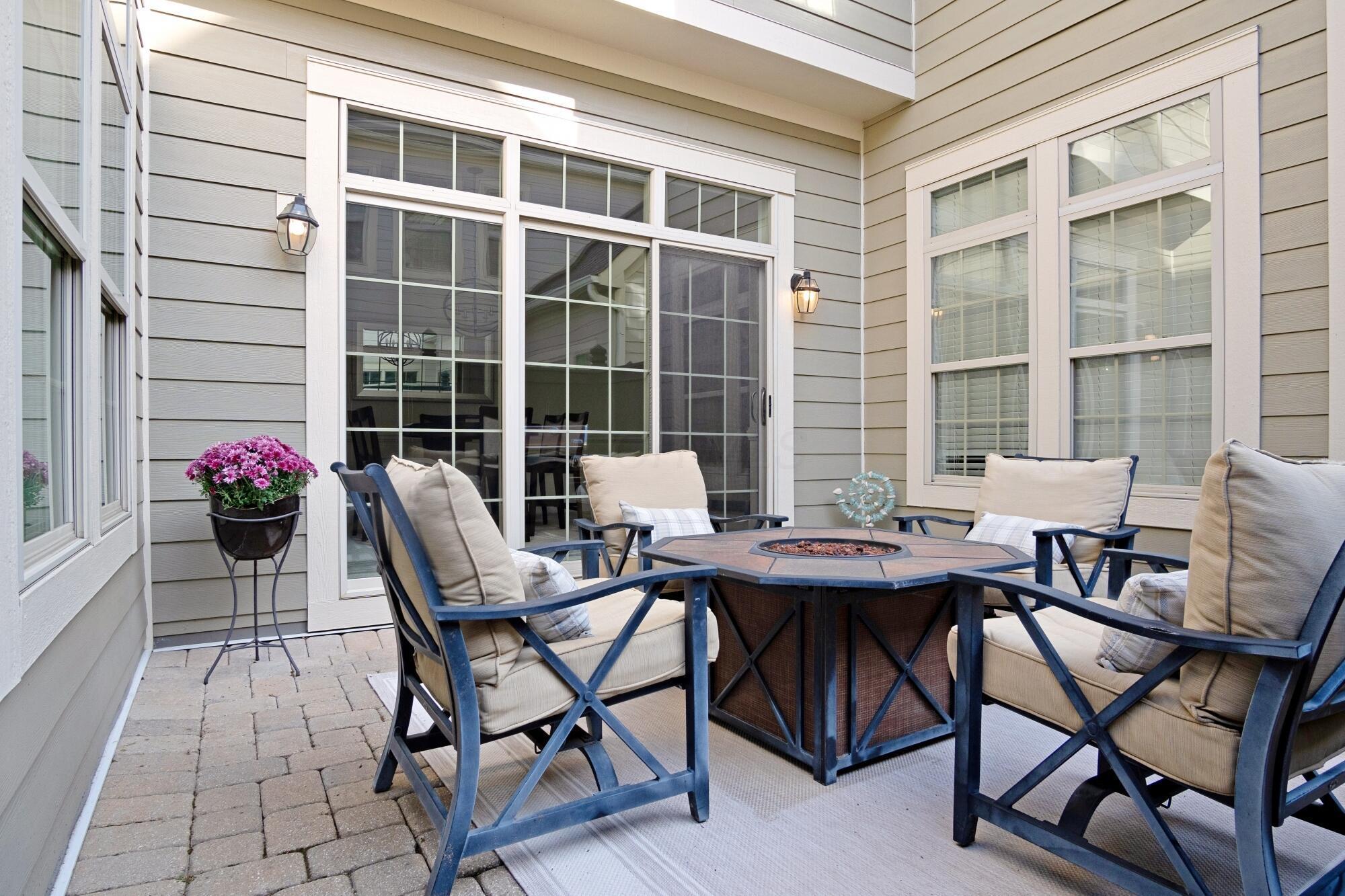 6701 Hobbs Landing Drive E, 16