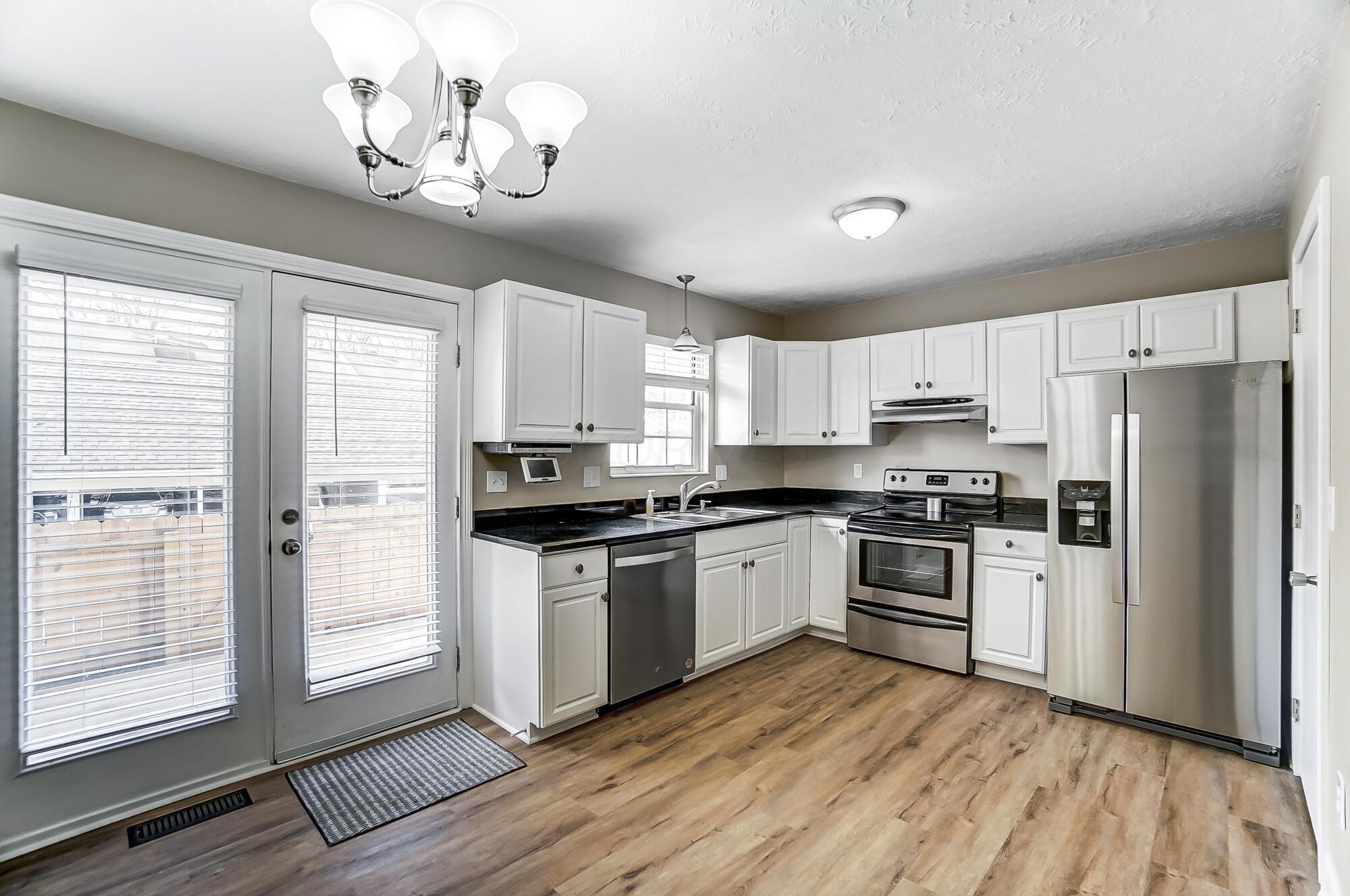 7909 Thornfield Lane, 41