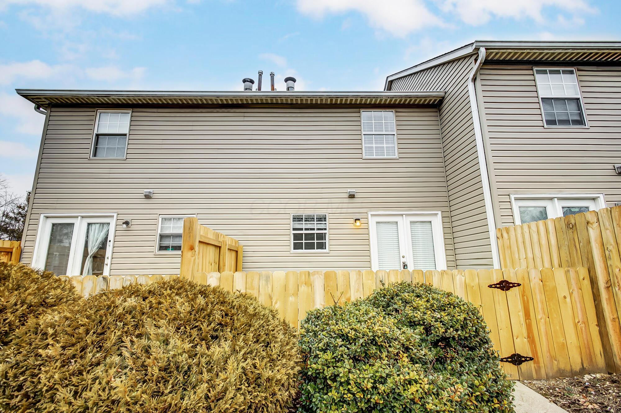 7909 Thornfield Lane, 41