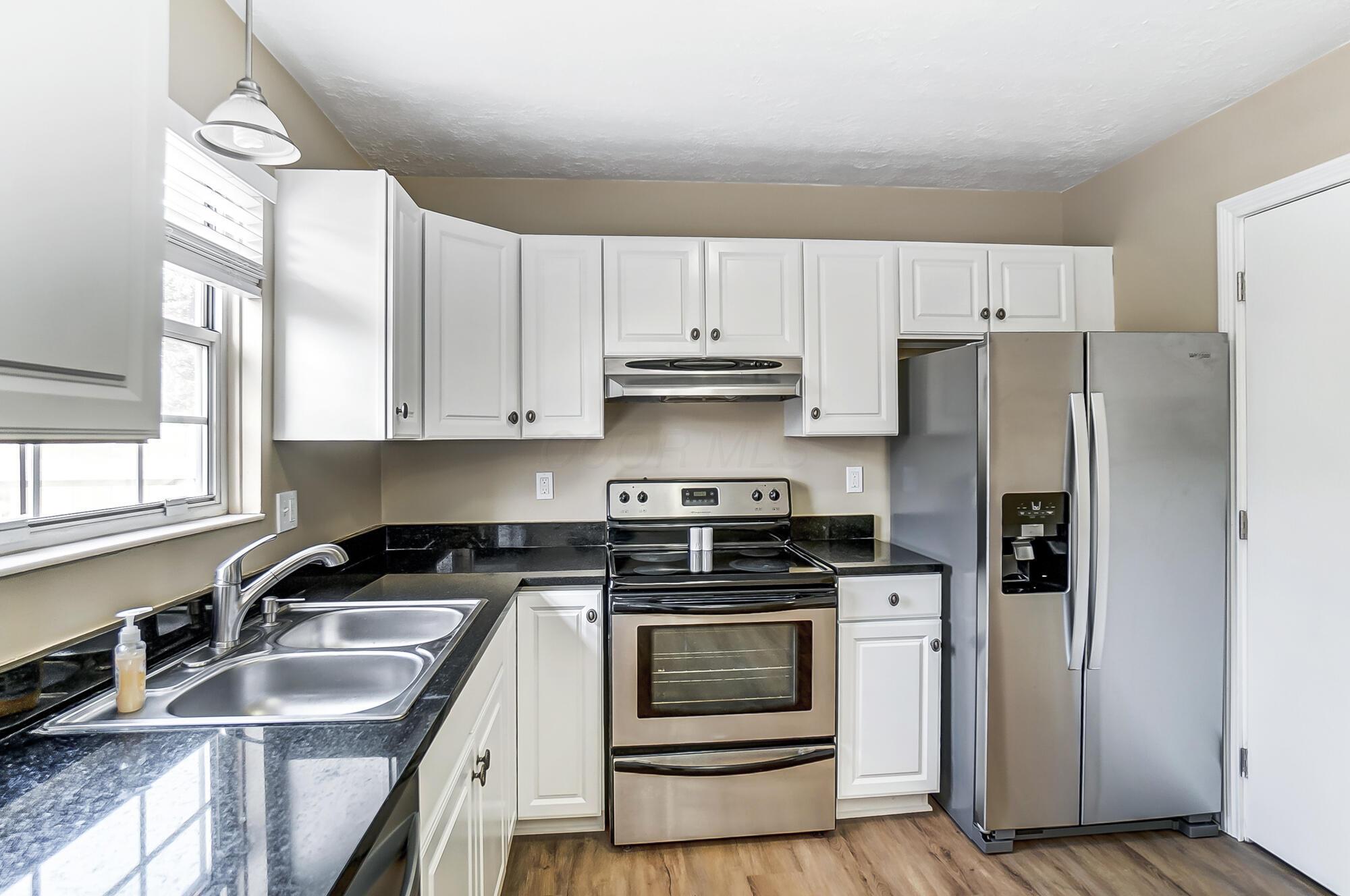 7909 Thornfield Lane, 41