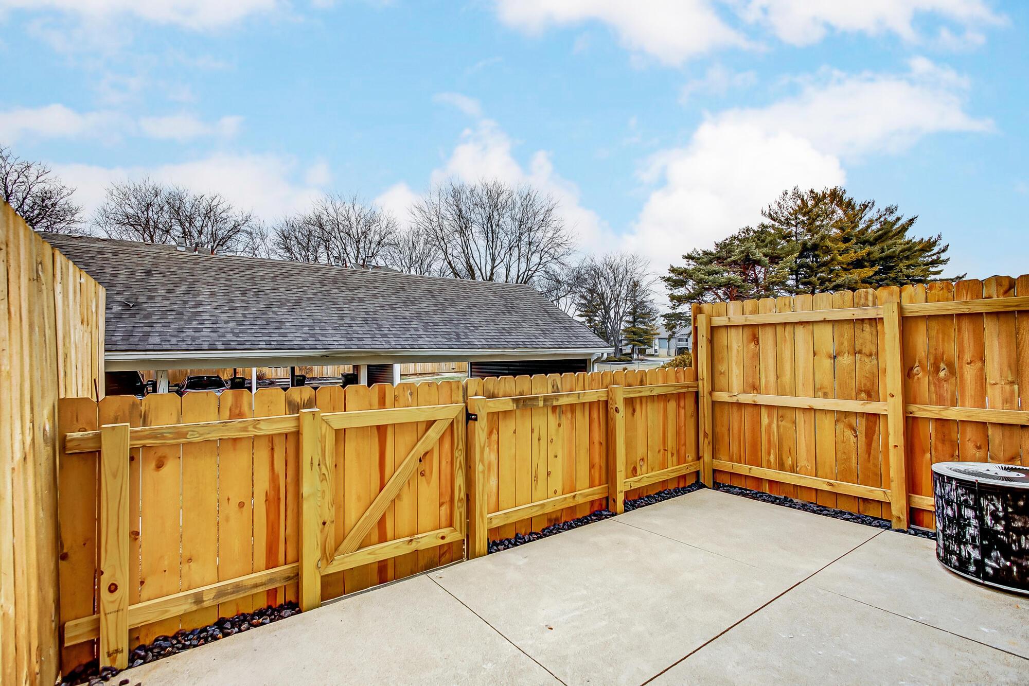 7909 Thornfield Lane, 41