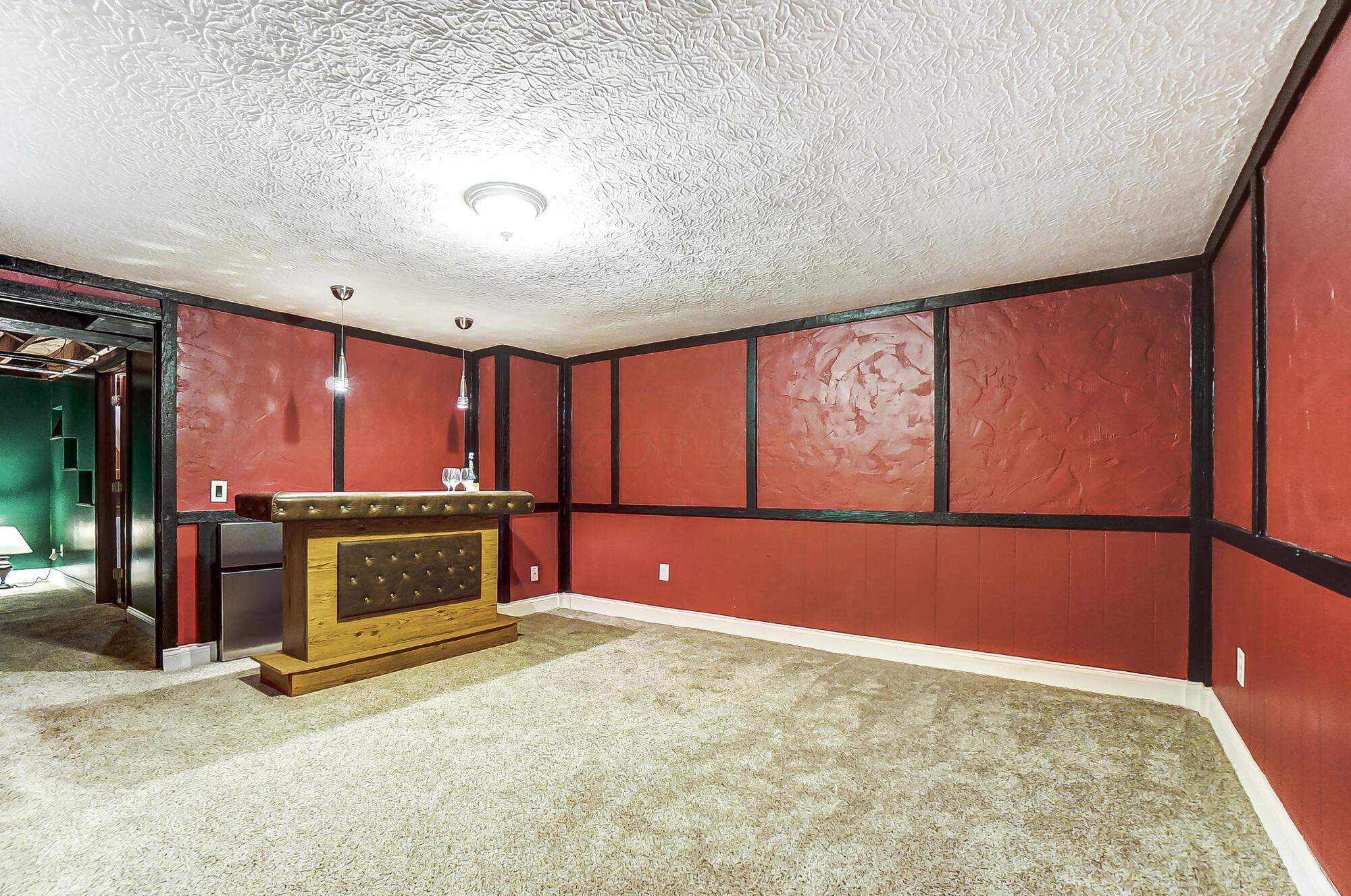 7909 Thornfield Lane, 41