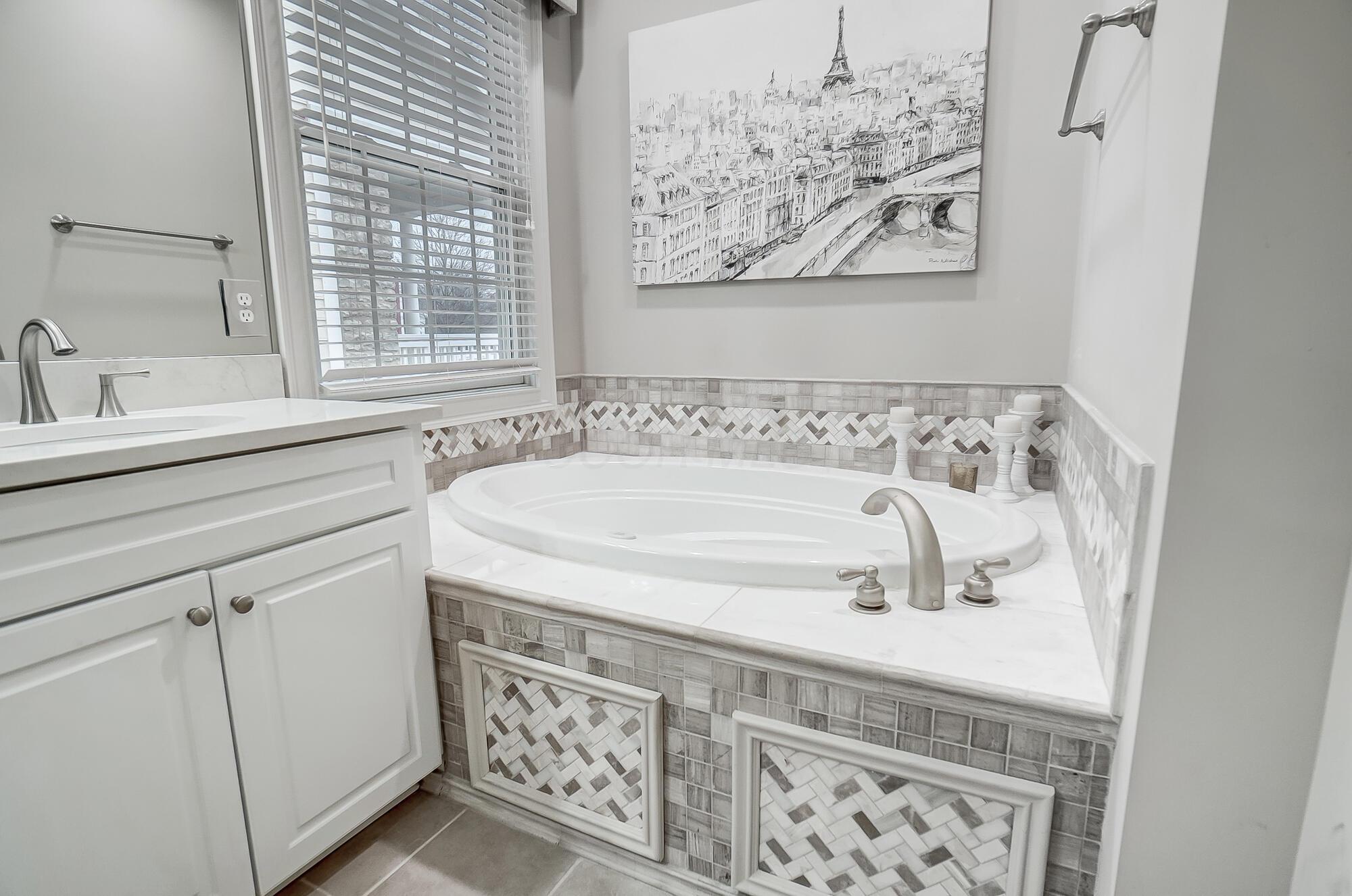 6009 Kenzie Lane, 65