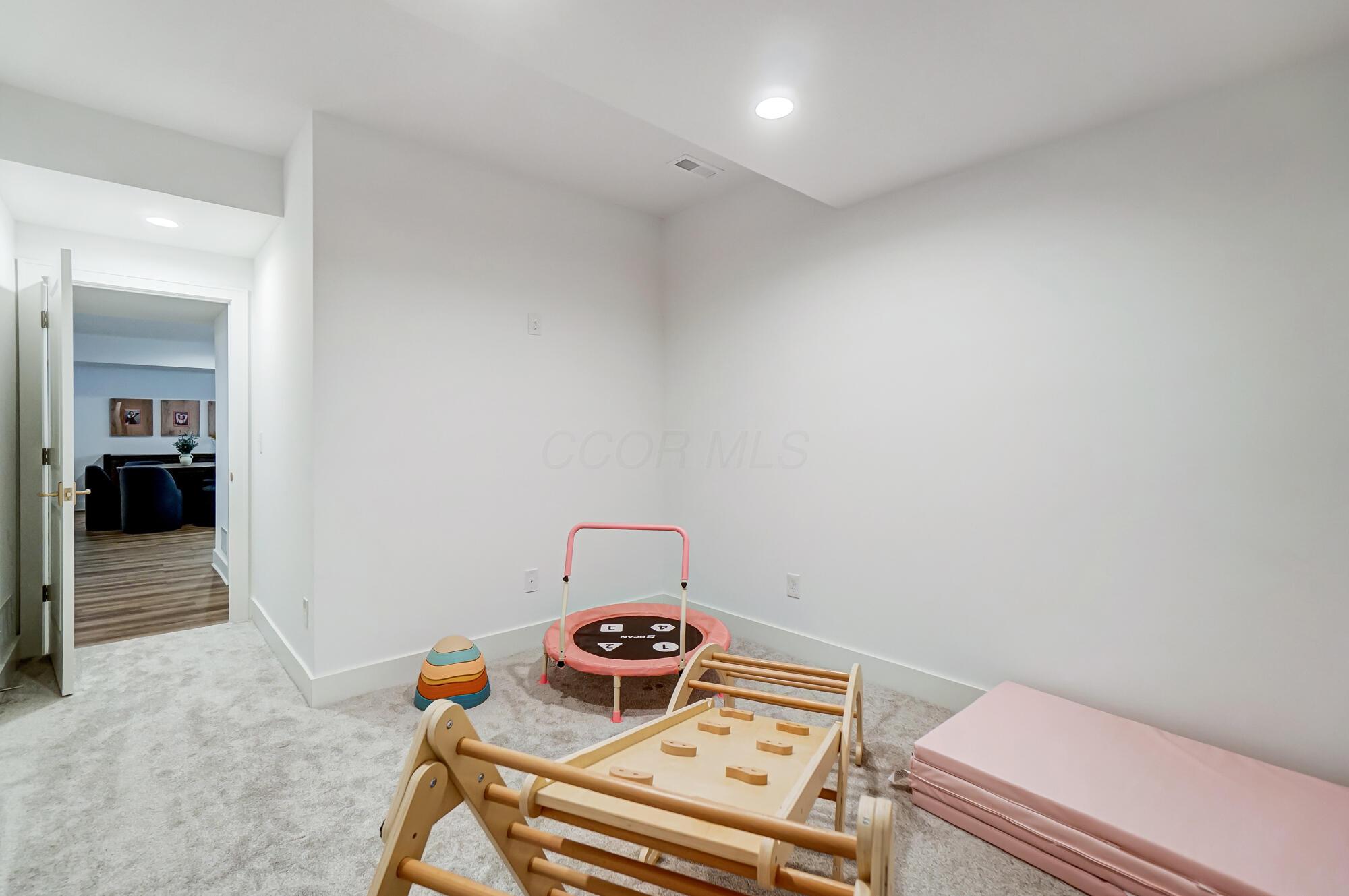 5612 Evans Farm Drive