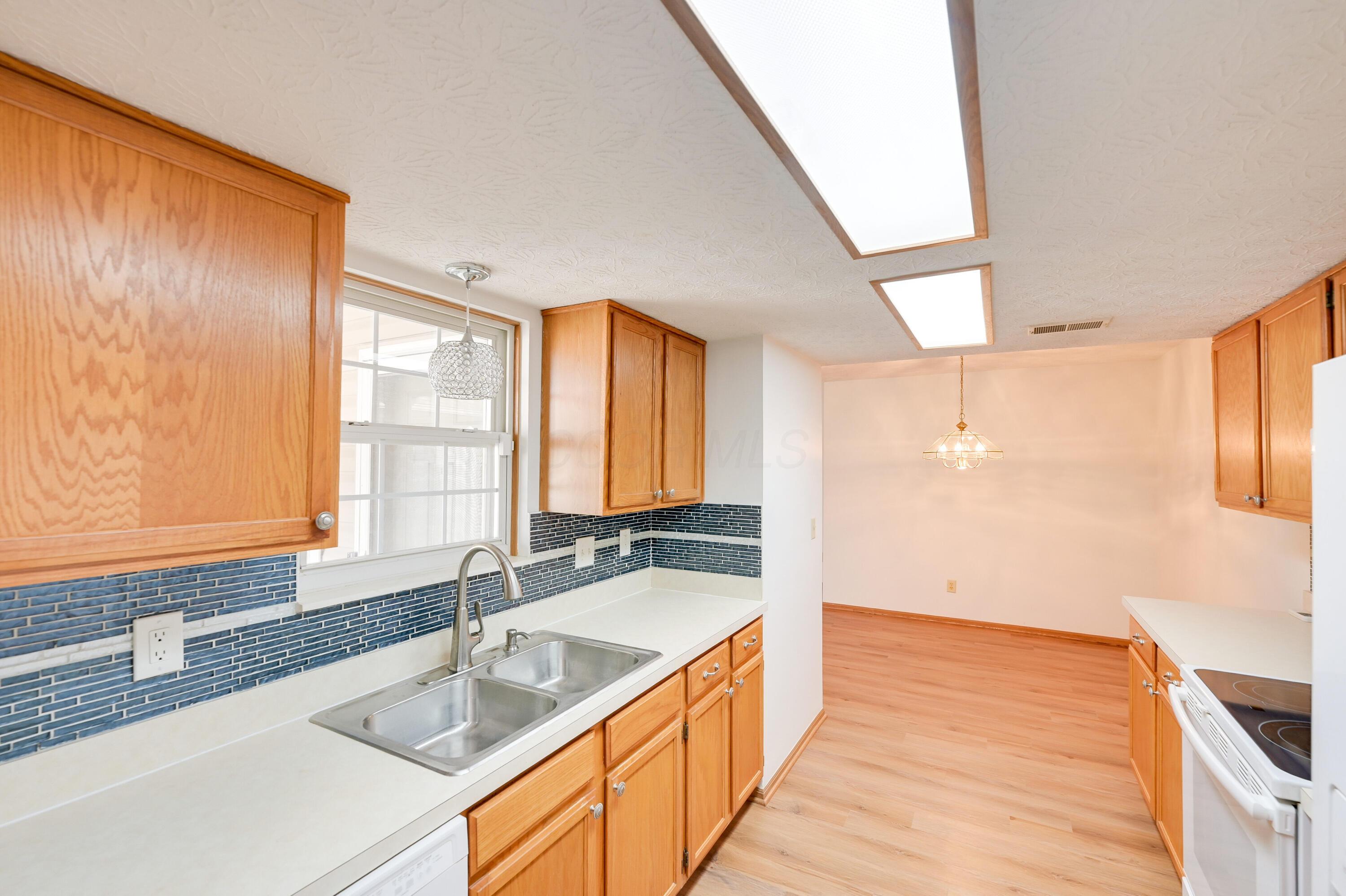 5566 Parkshire Drive