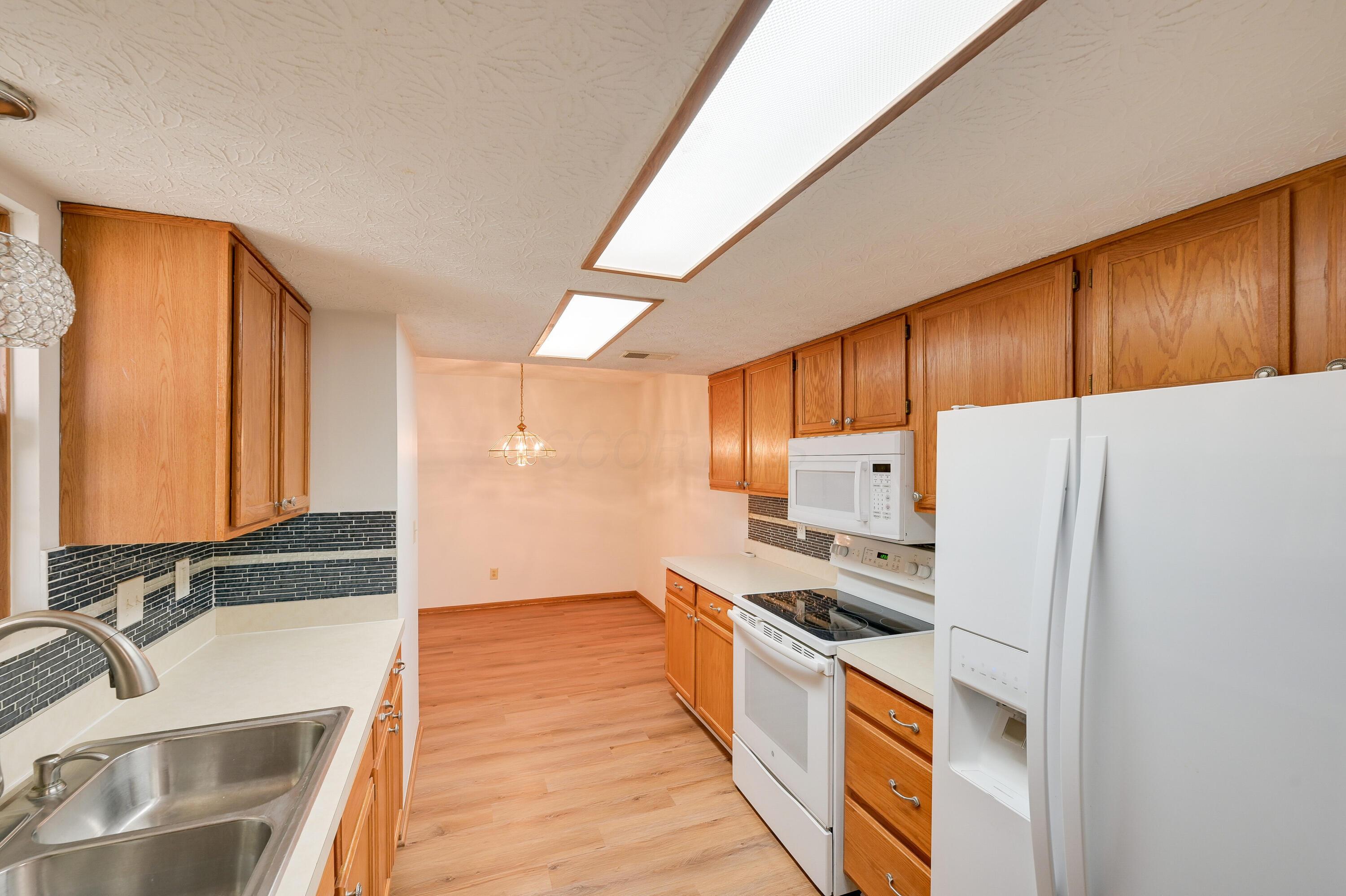5566 Parkshire Drive