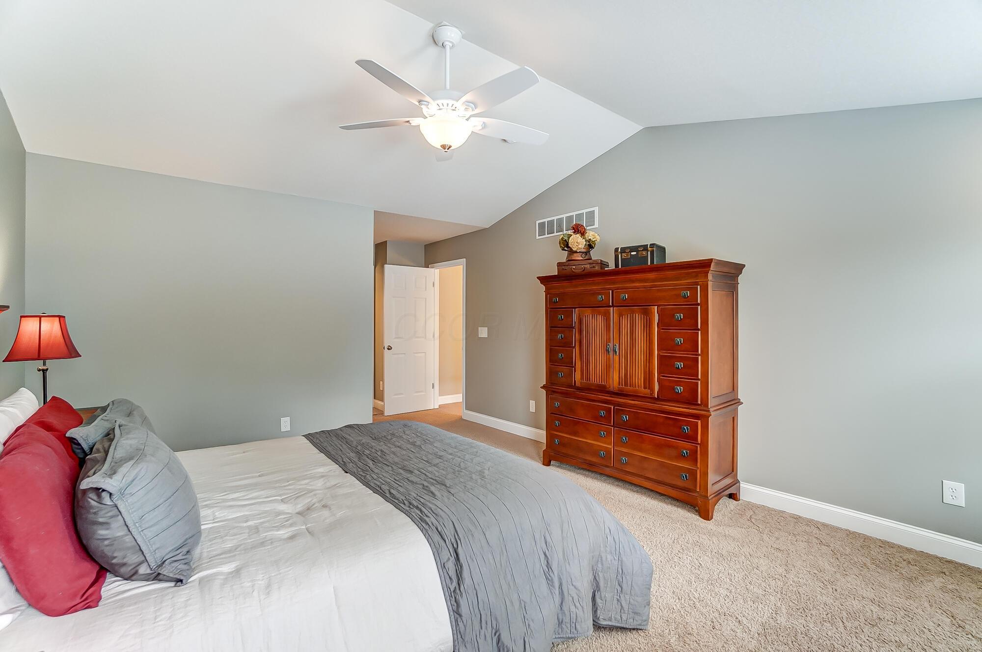 82 E Cuyuga Drive