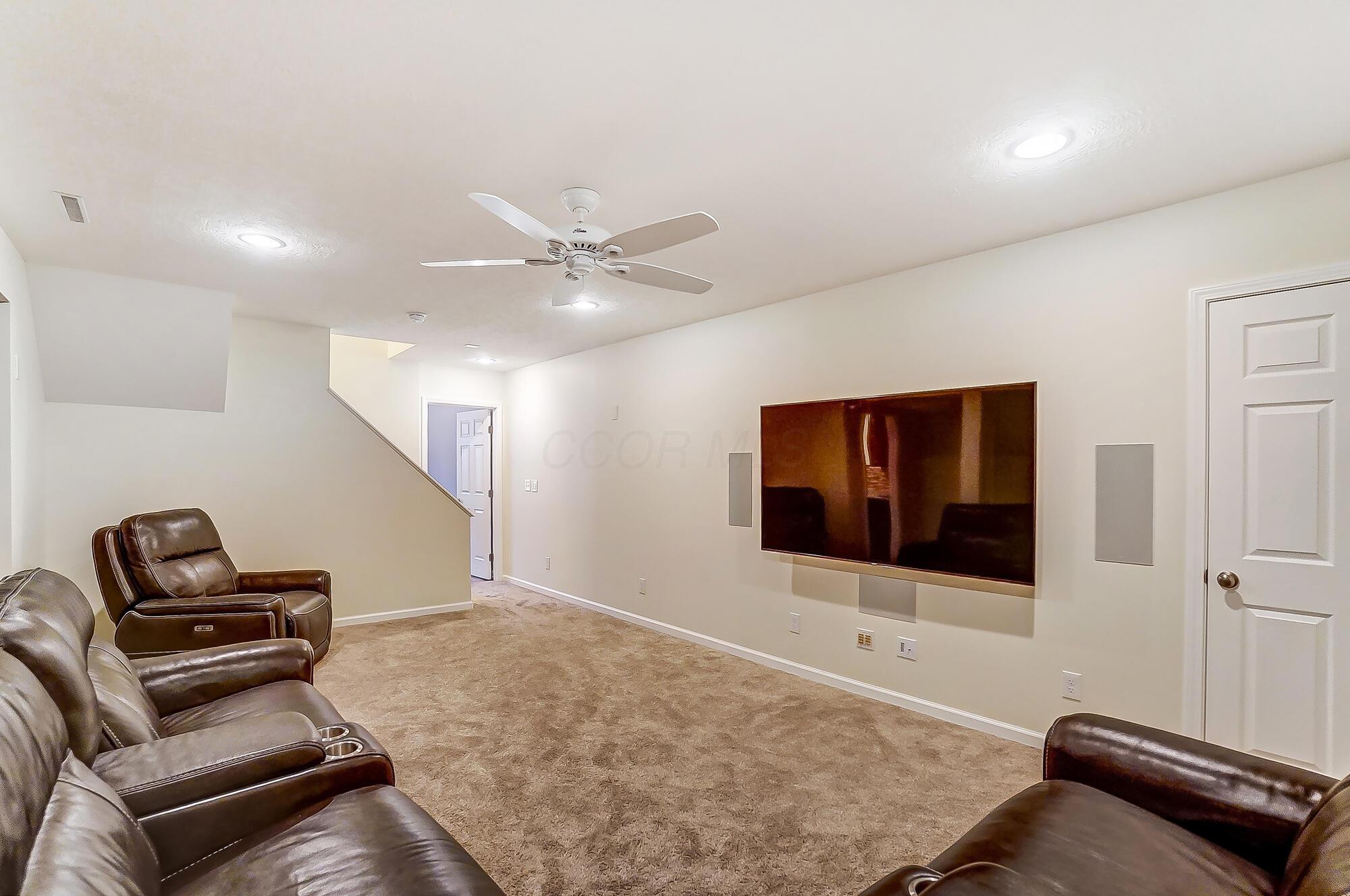 82 E Cuyuga Drive