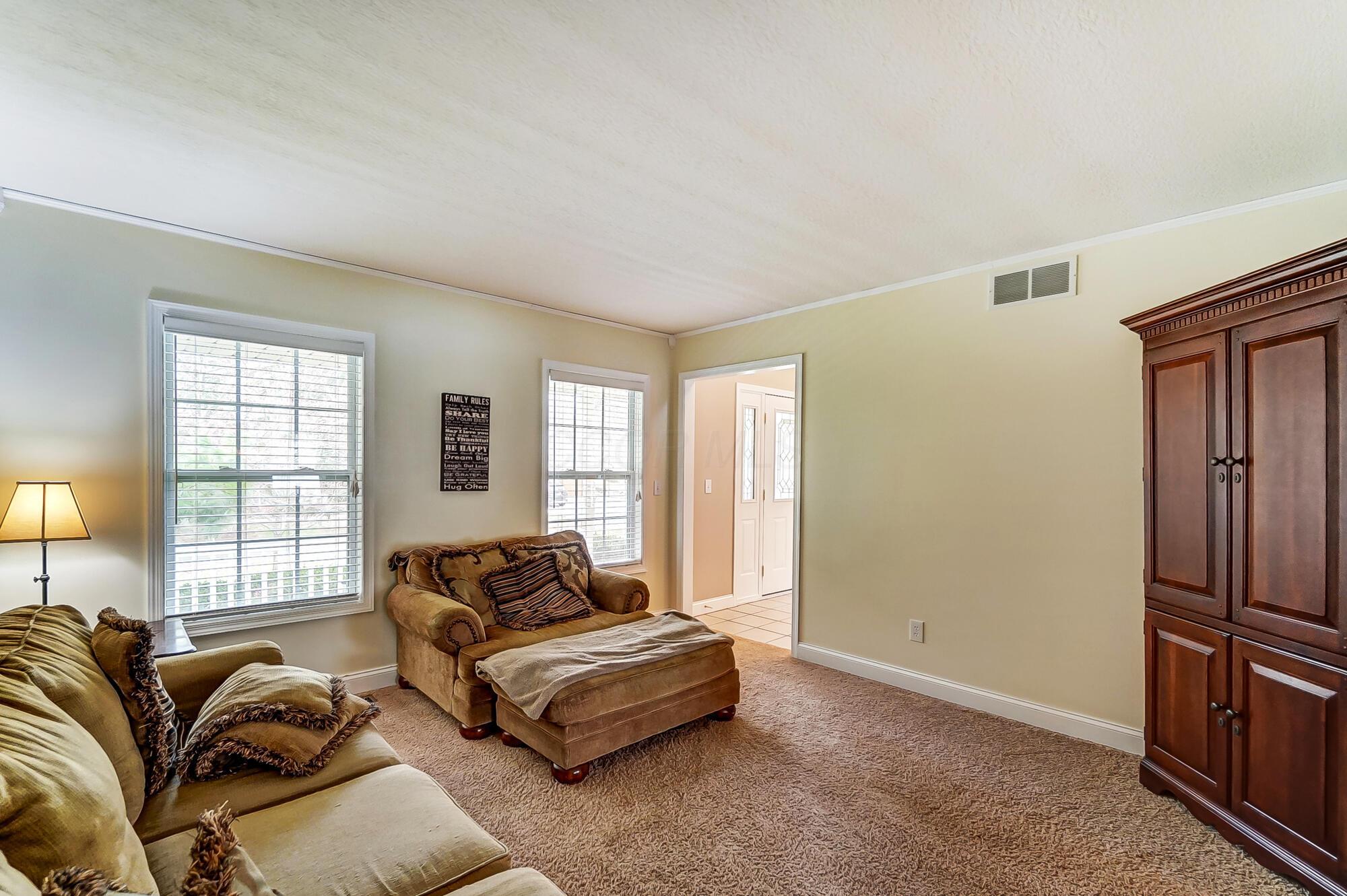 82 E Cuyuga Drive