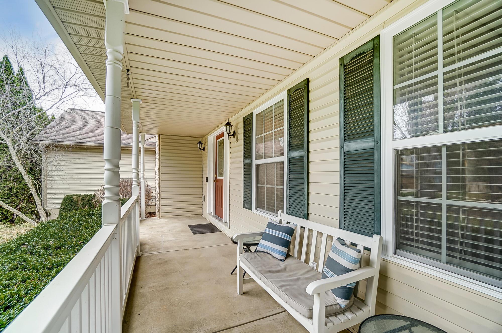 82 E Cuyuga Drive