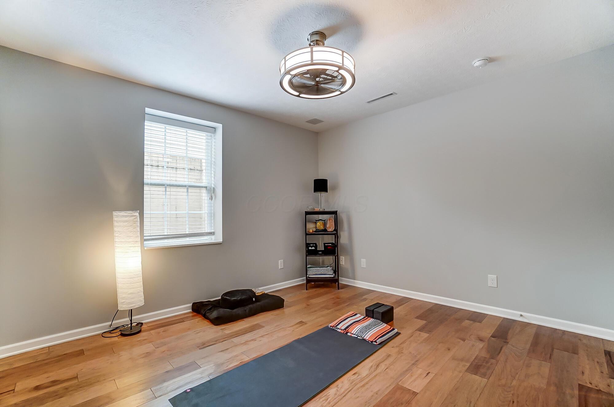 82 E Cuyuga Drive