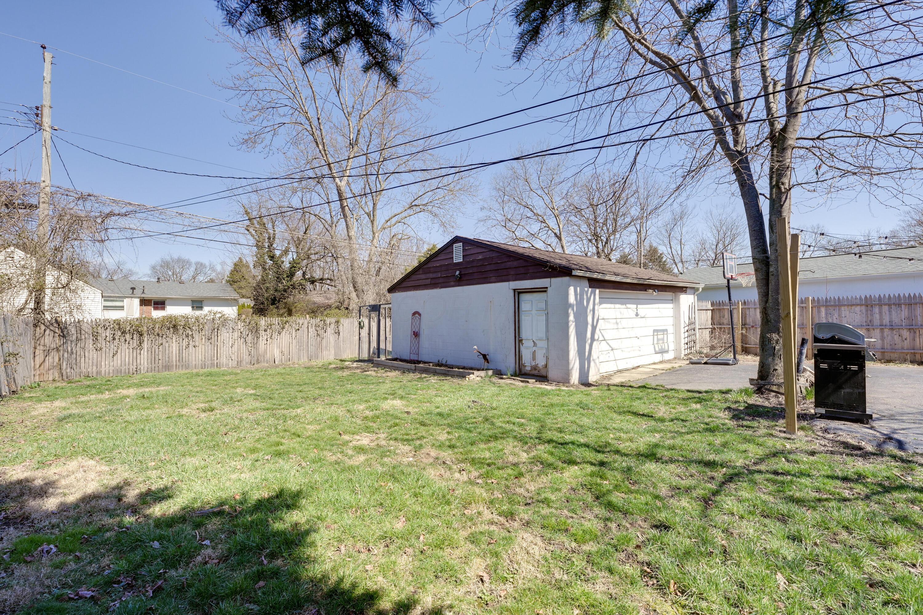 4044 E Fulton Street