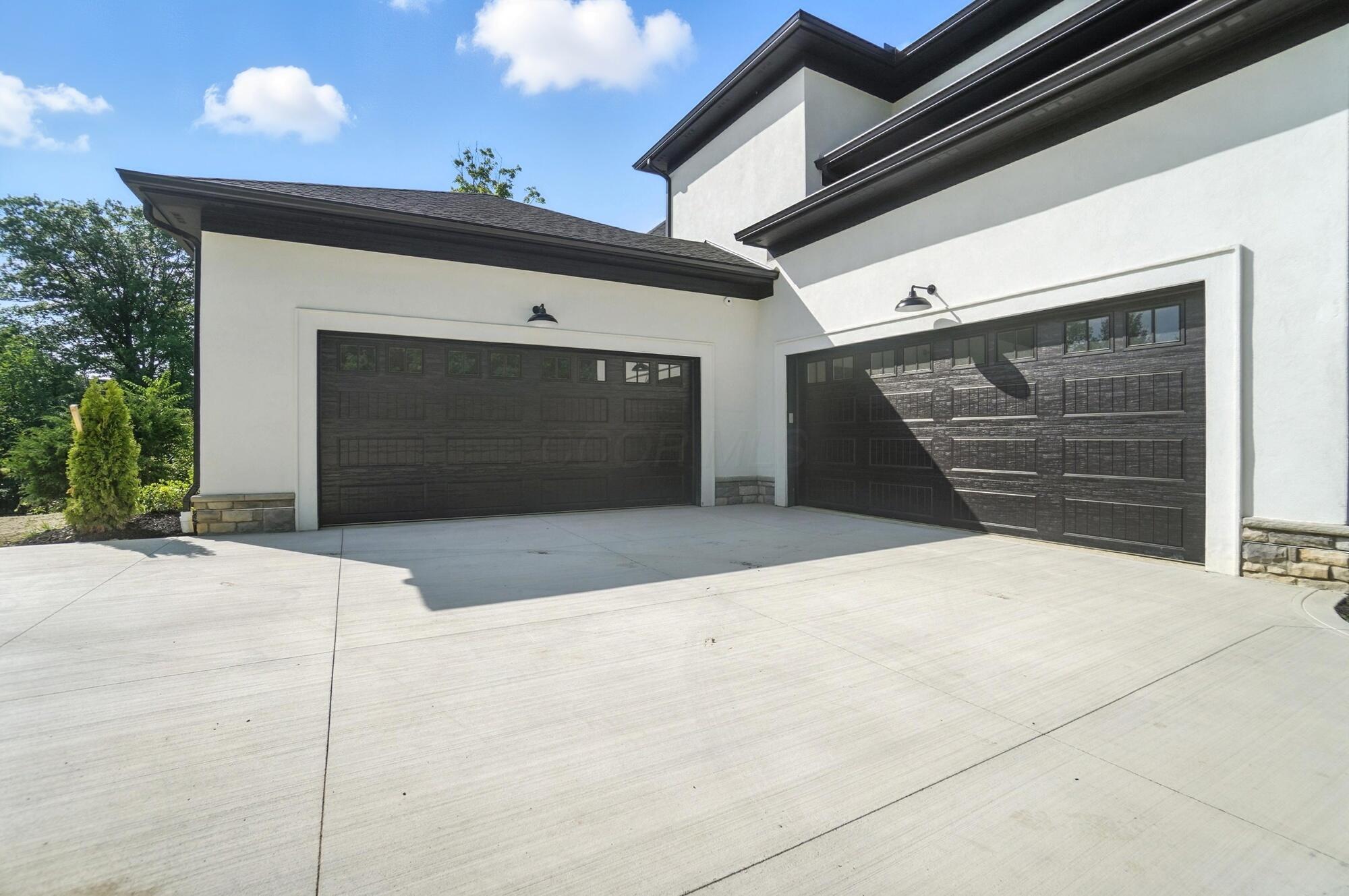 10007 Allen Drive
