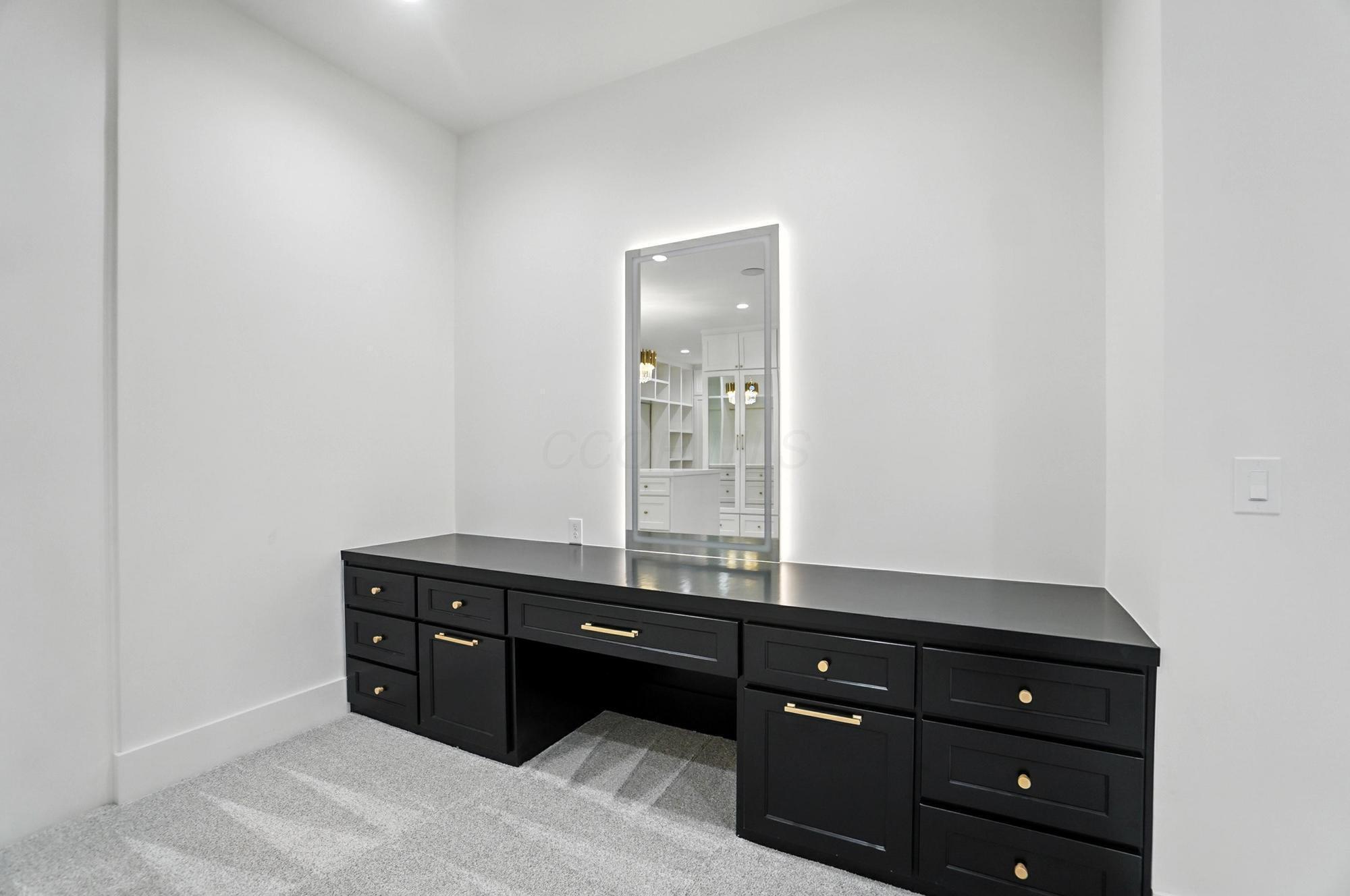 10007 Allen Drive