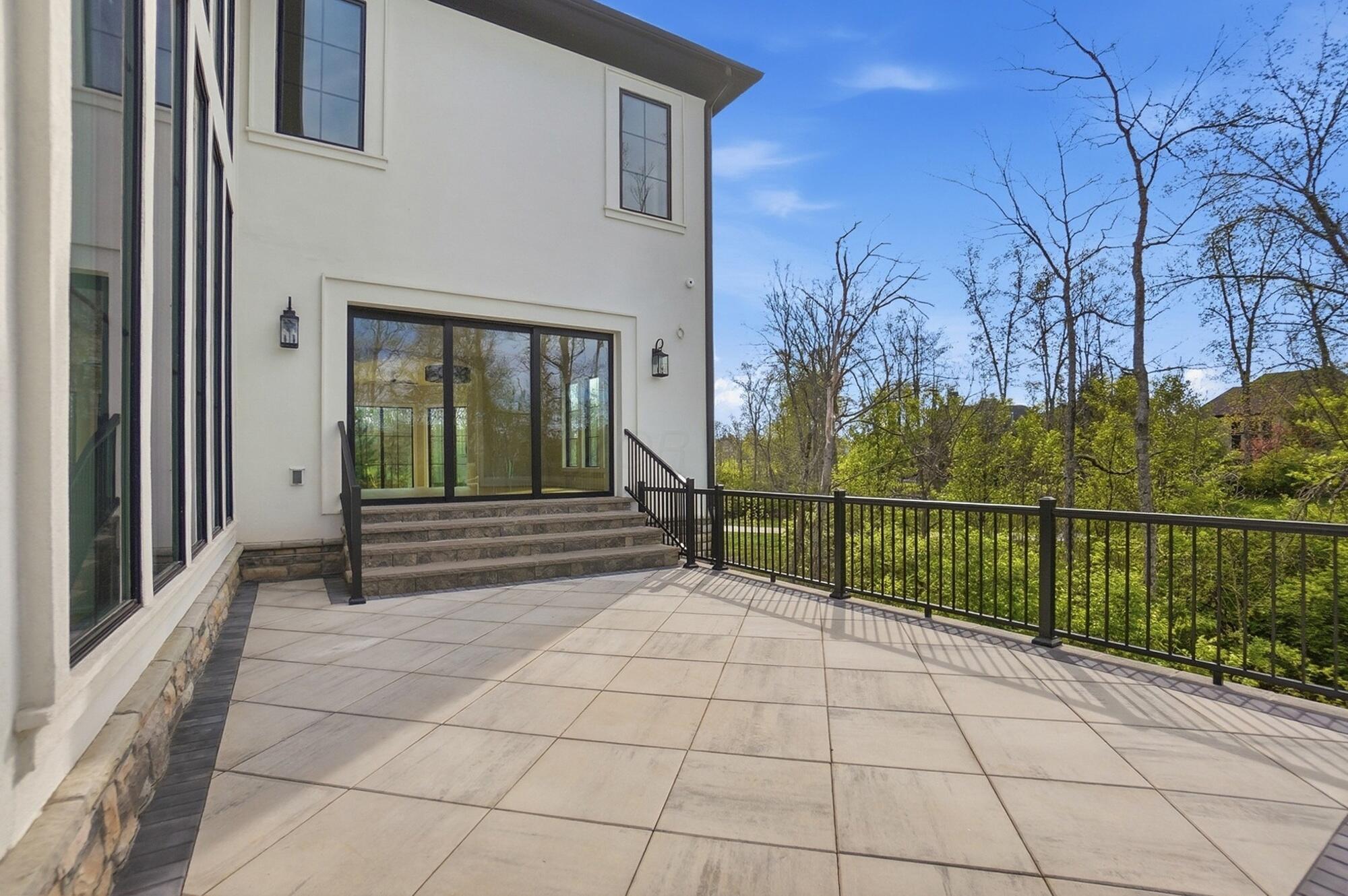 10007 Allen Drive
