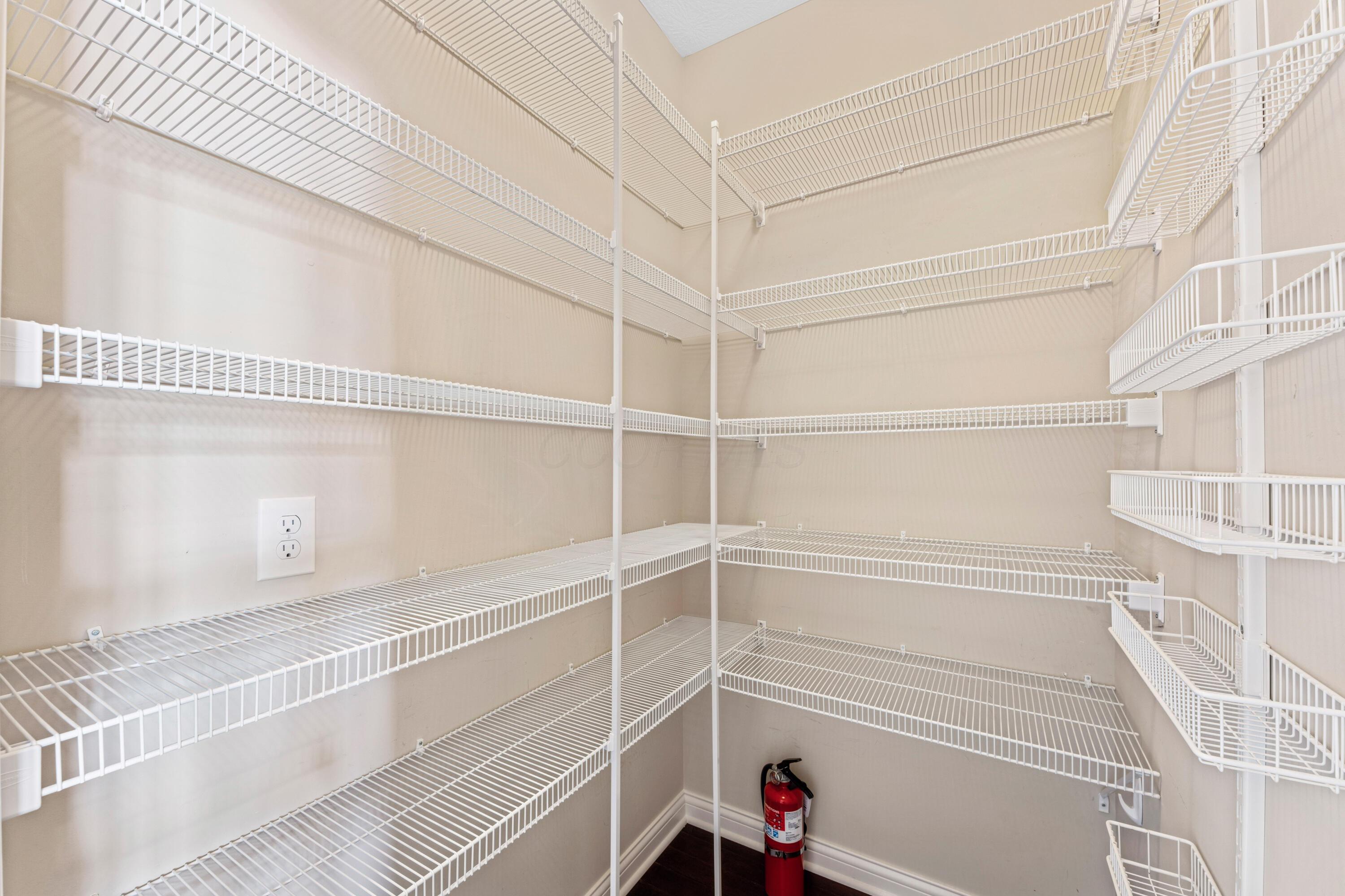 6715 Clear Creek Loop