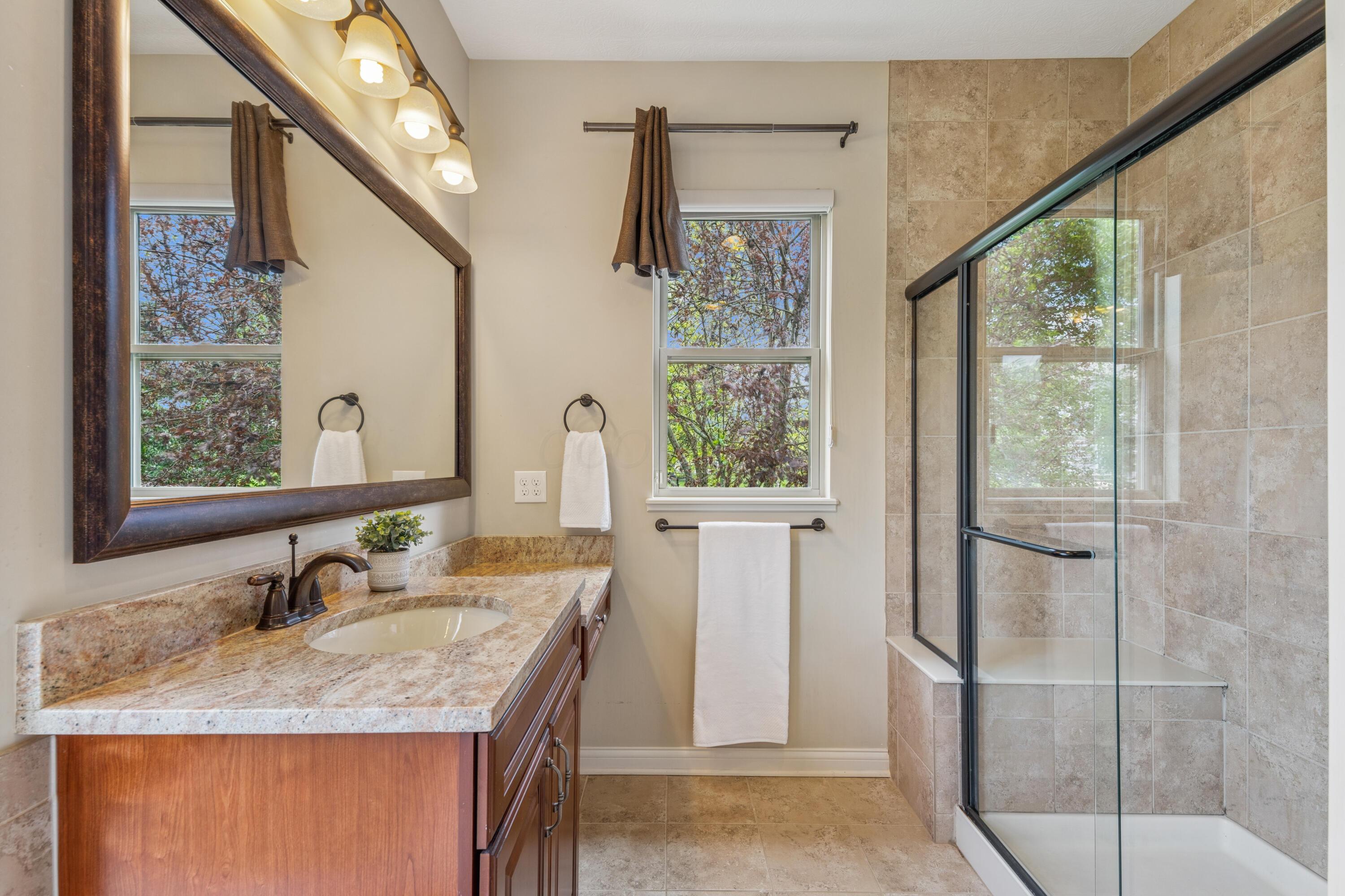 6715 Clear Creek Loop