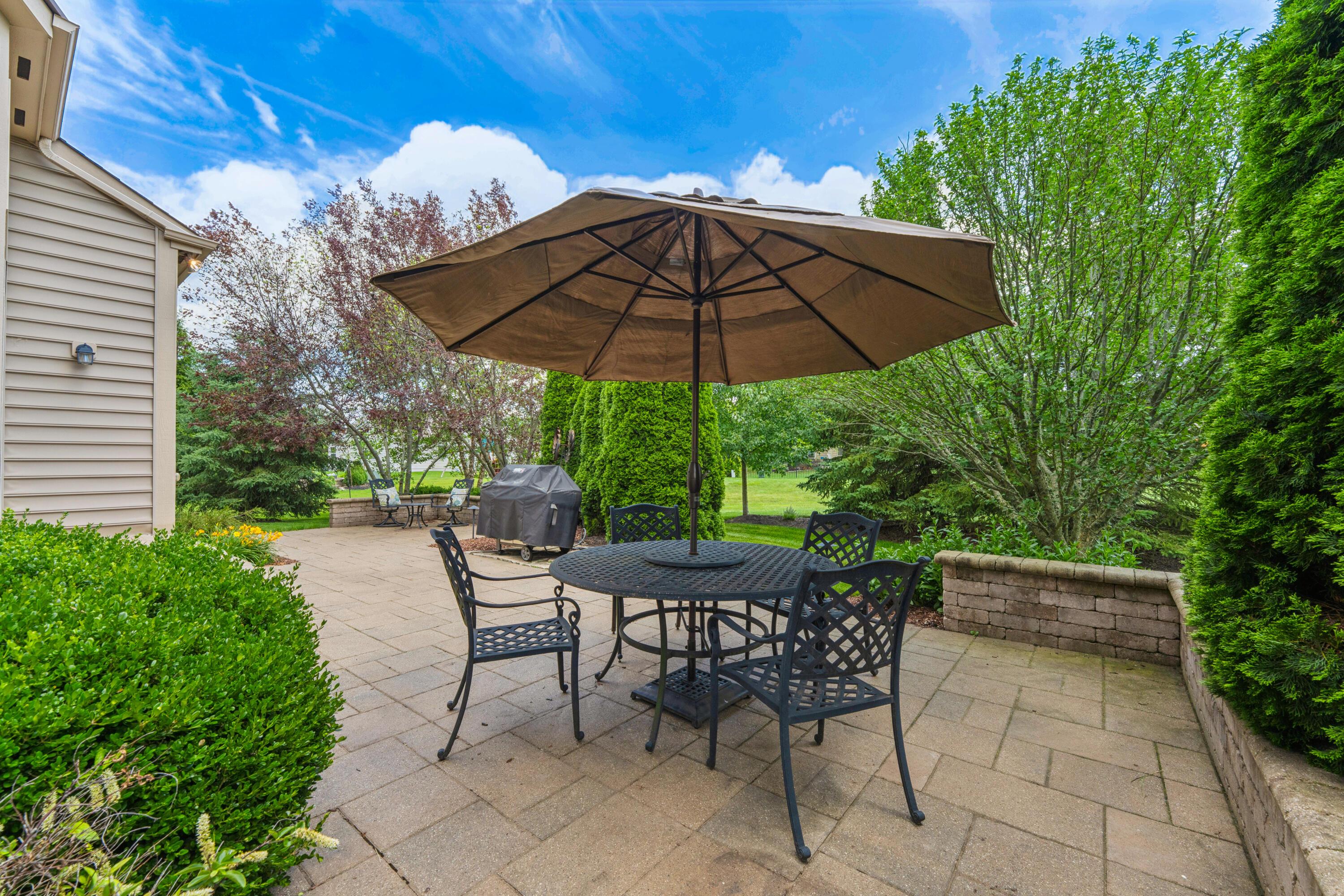 6715 Clear Creek Loop