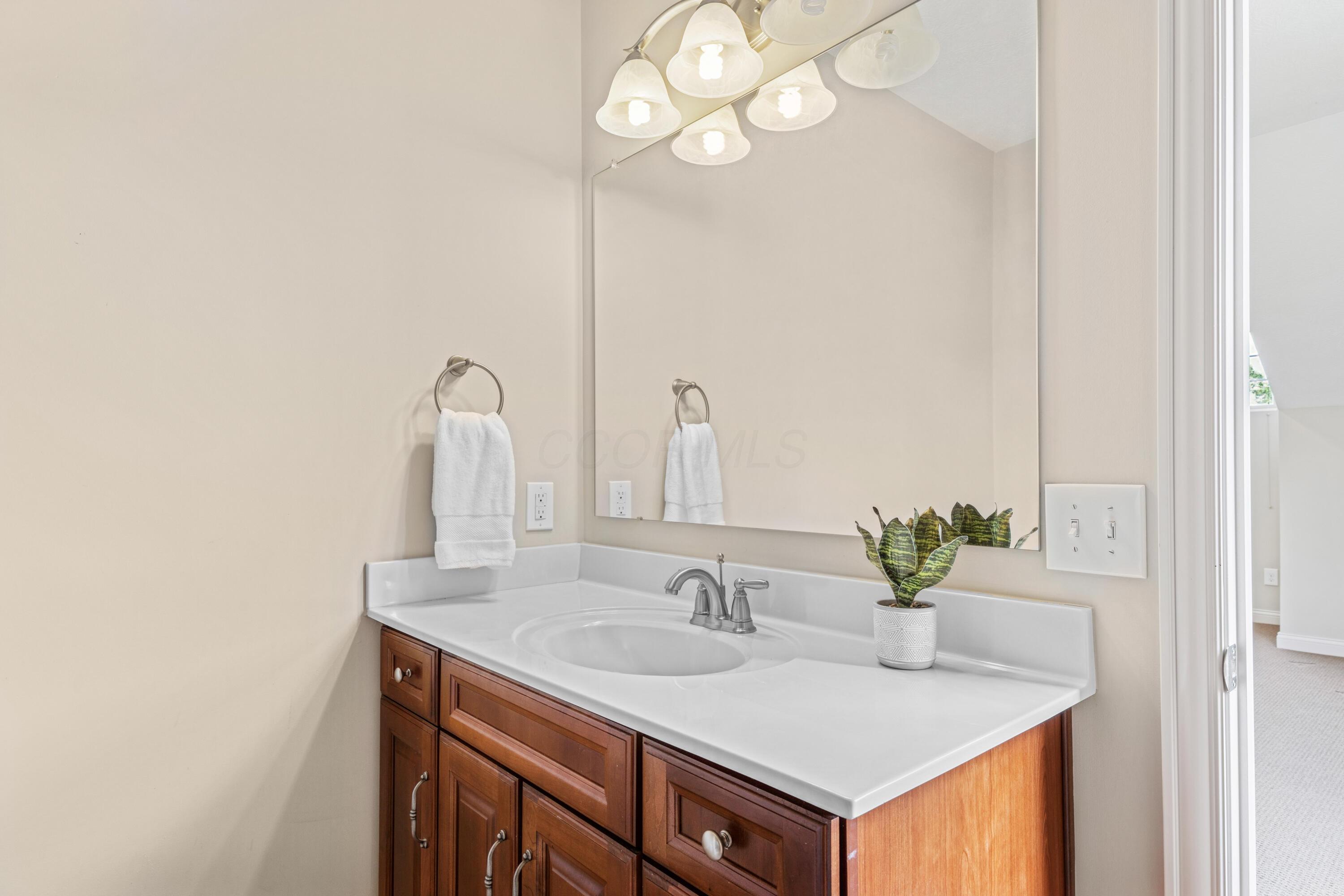 6715 Clear Creek Loop