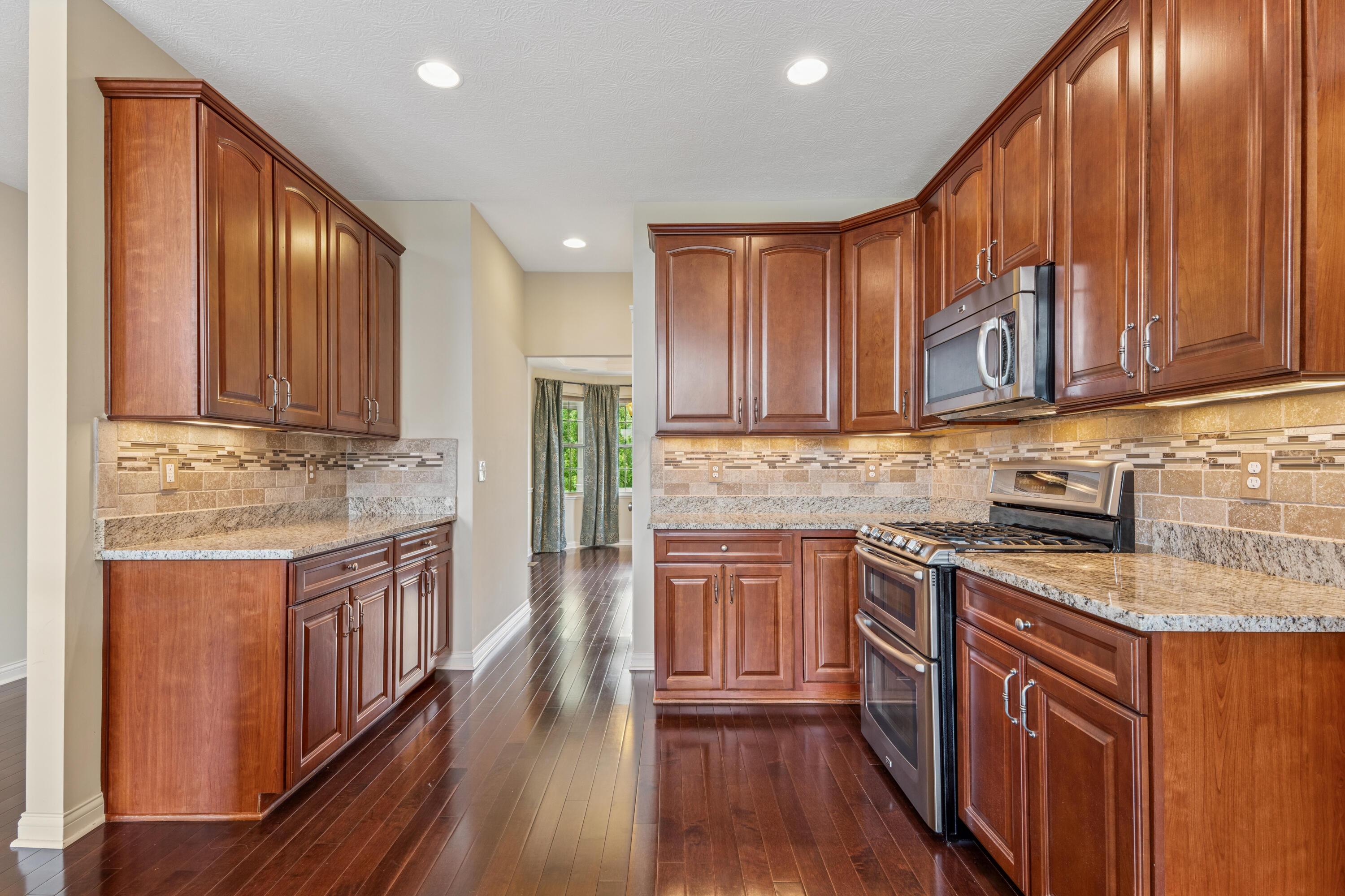 6715 Clear Creek Loop