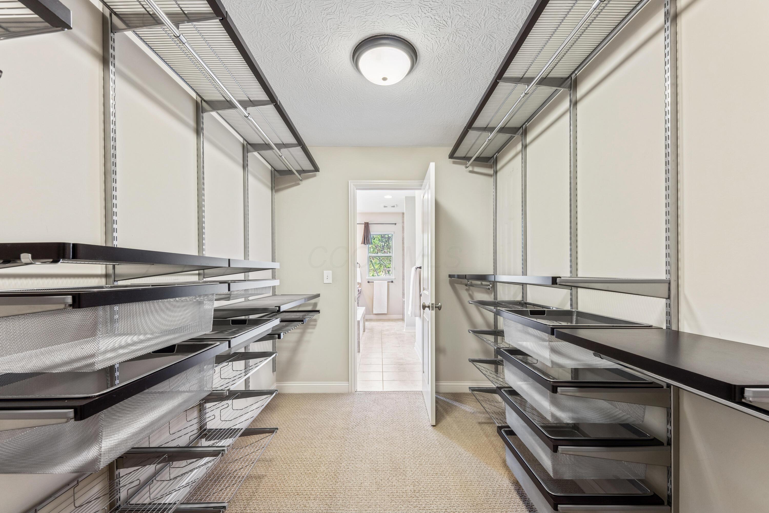 6715 Clear Creek Loop