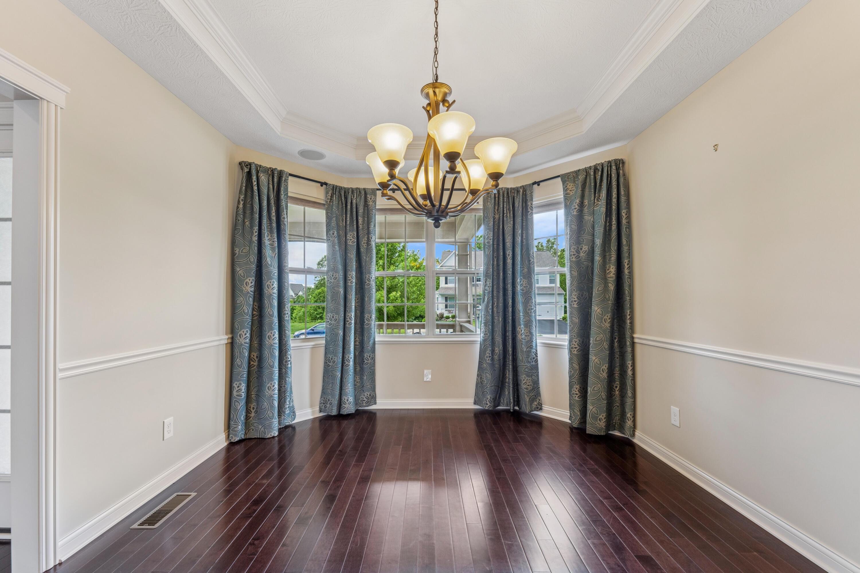 6715 Clear Creek Loop