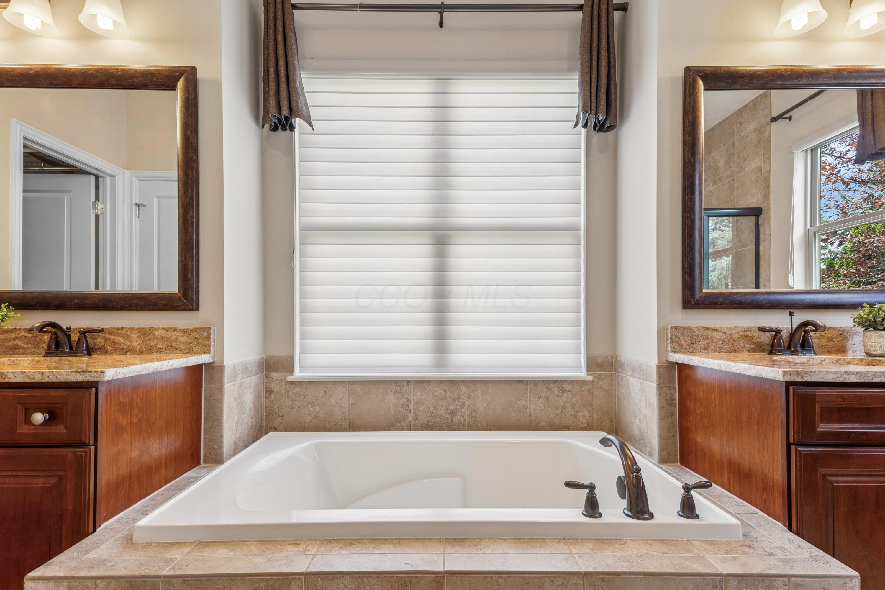 6715 Clear Creek Loop