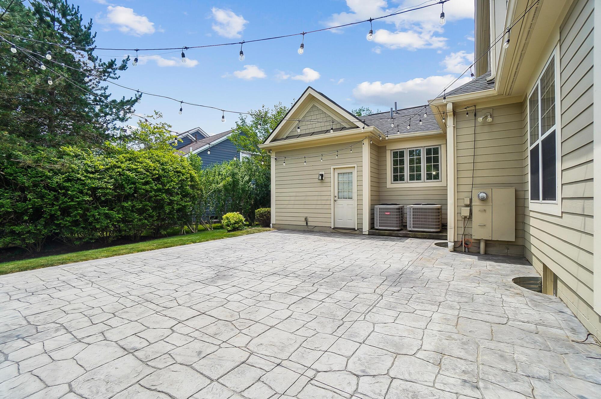 8140 Grafton End