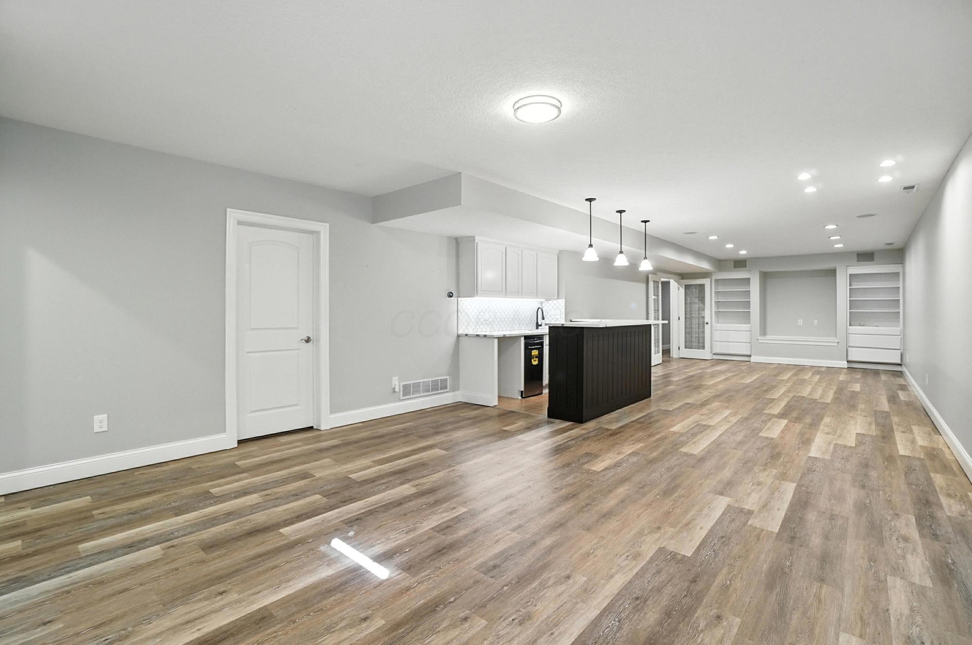 8140 Grafton End